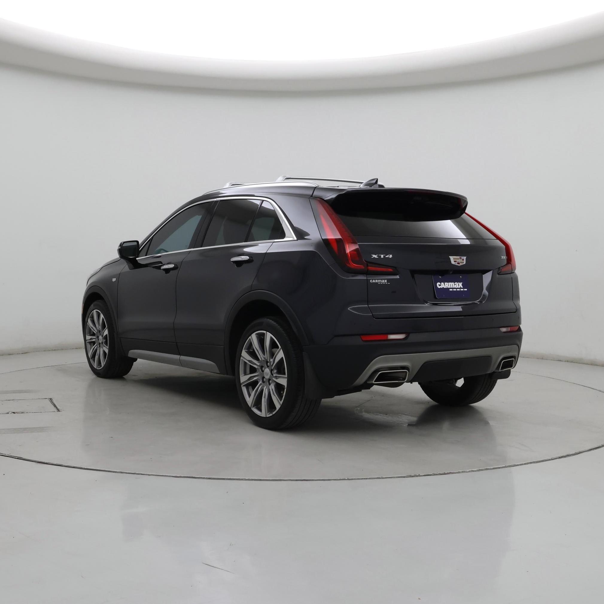 Thumbnail: 2022 Cadillac XT4 - 2