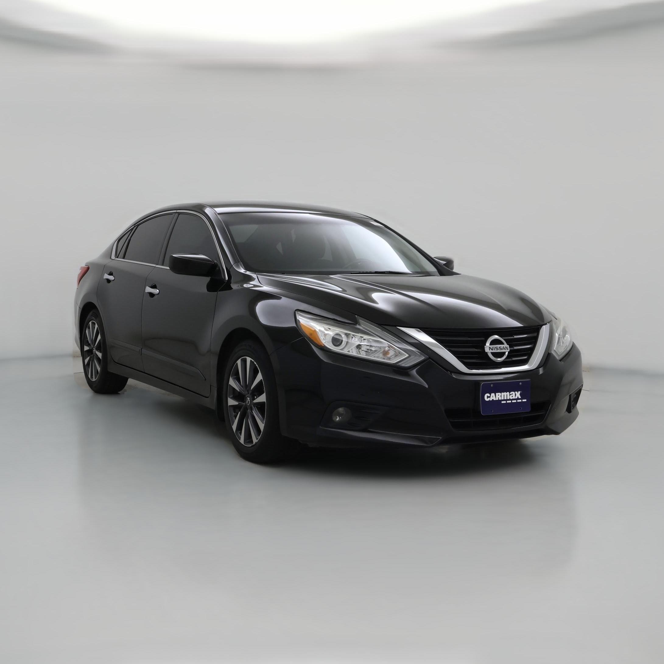 Thumbnail: 2017 Nissan Altima - 1