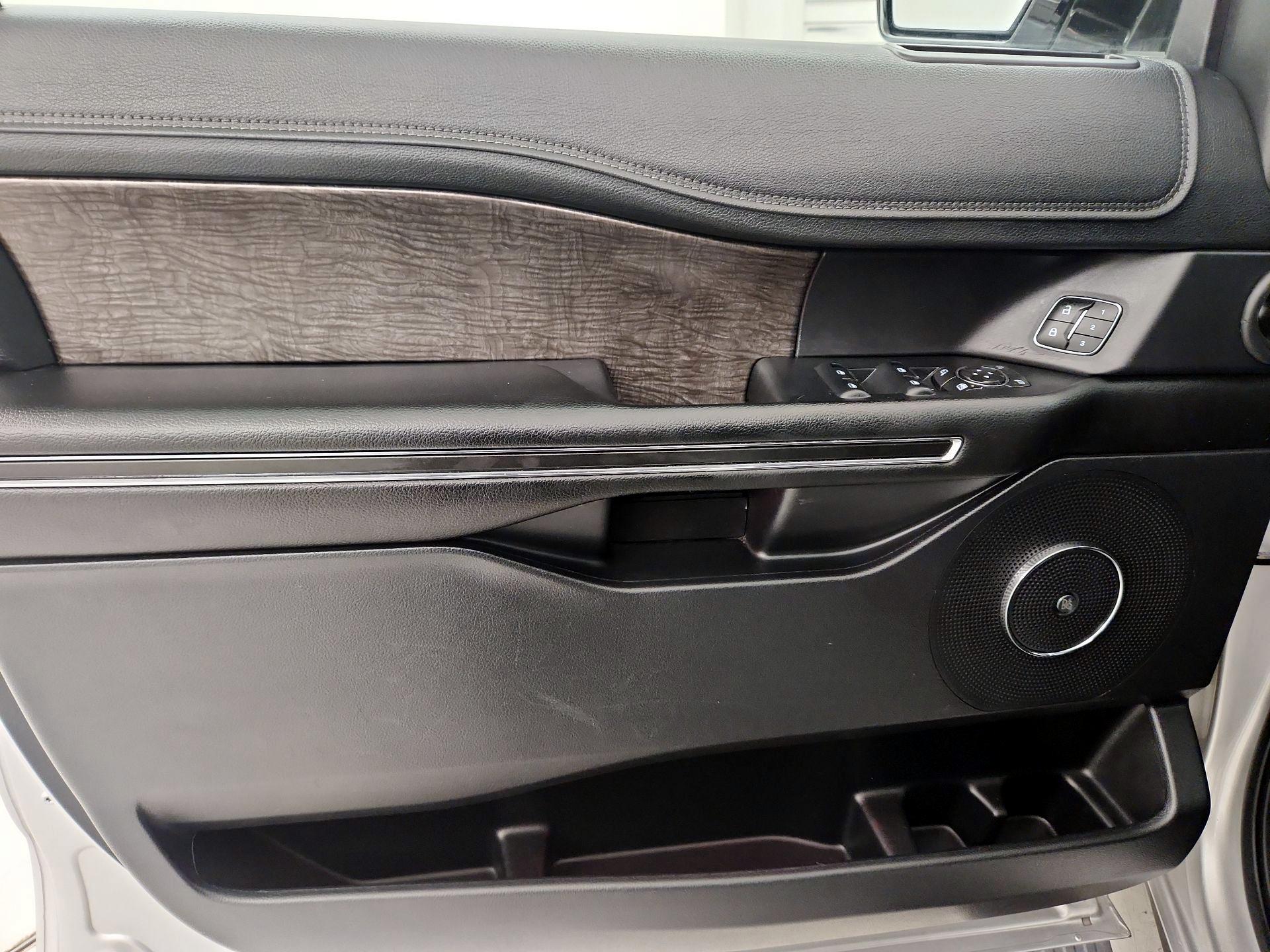 Thumbnail: 2018 Ford Expedition - 12