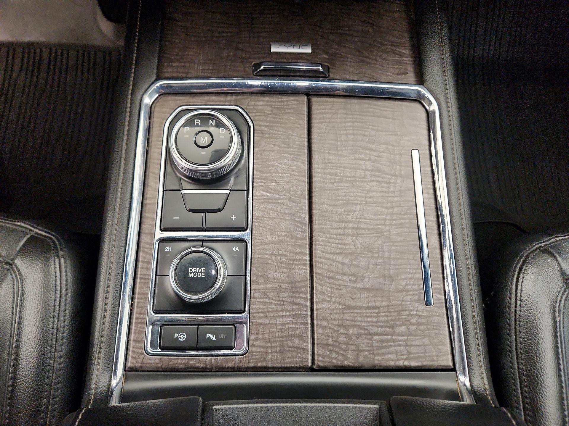 Thumbnail: 2018 Ford Expedition - 18