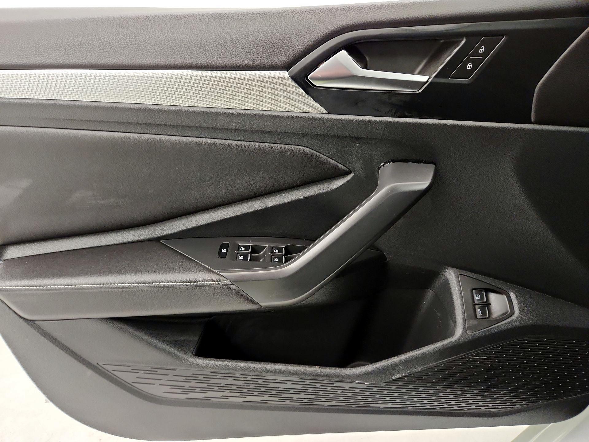 Thumbnail: 2024 Volkswagen Jetta - 12