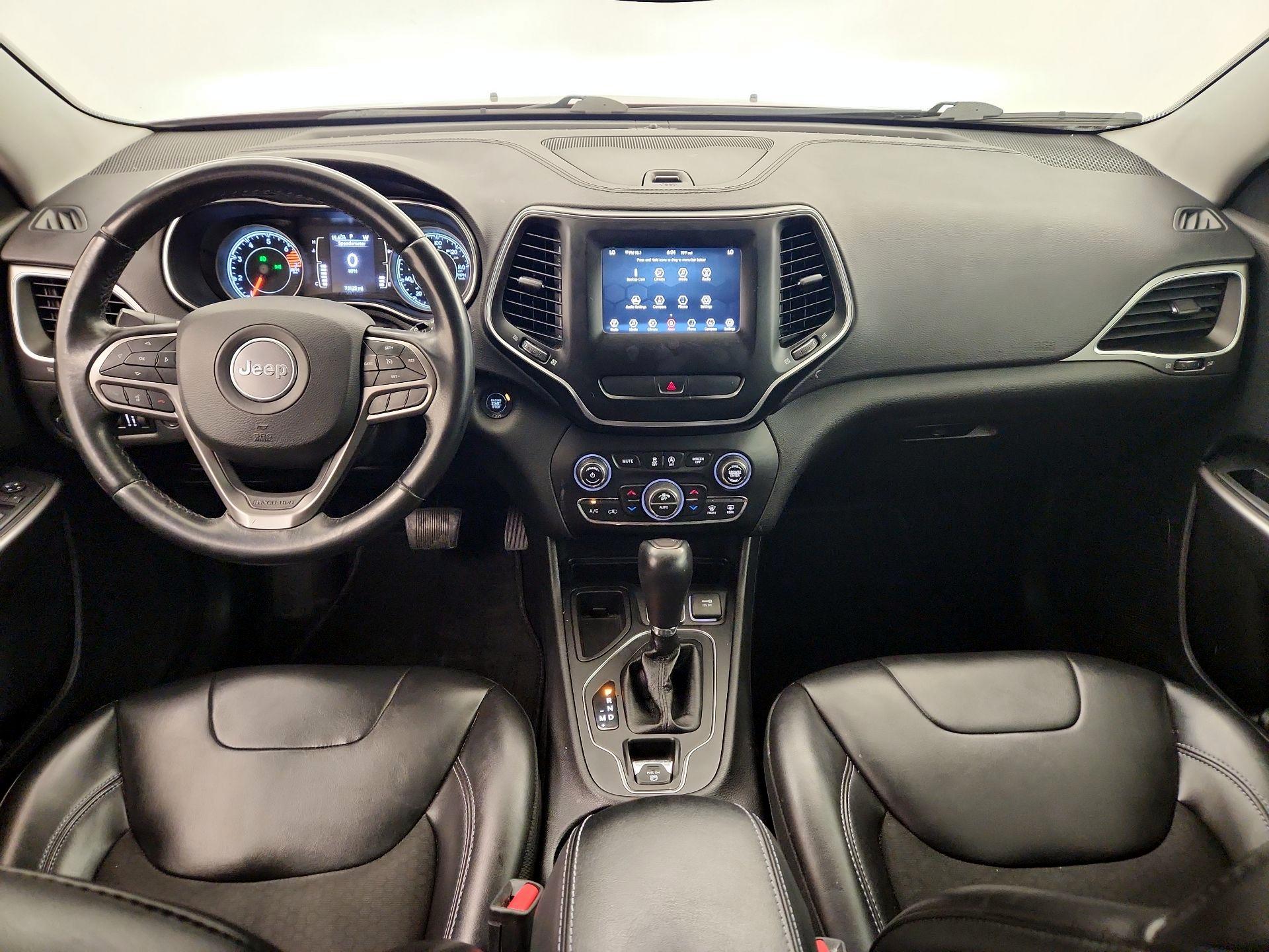 Thumbnail: 2019 Jeep Cherokee - 9