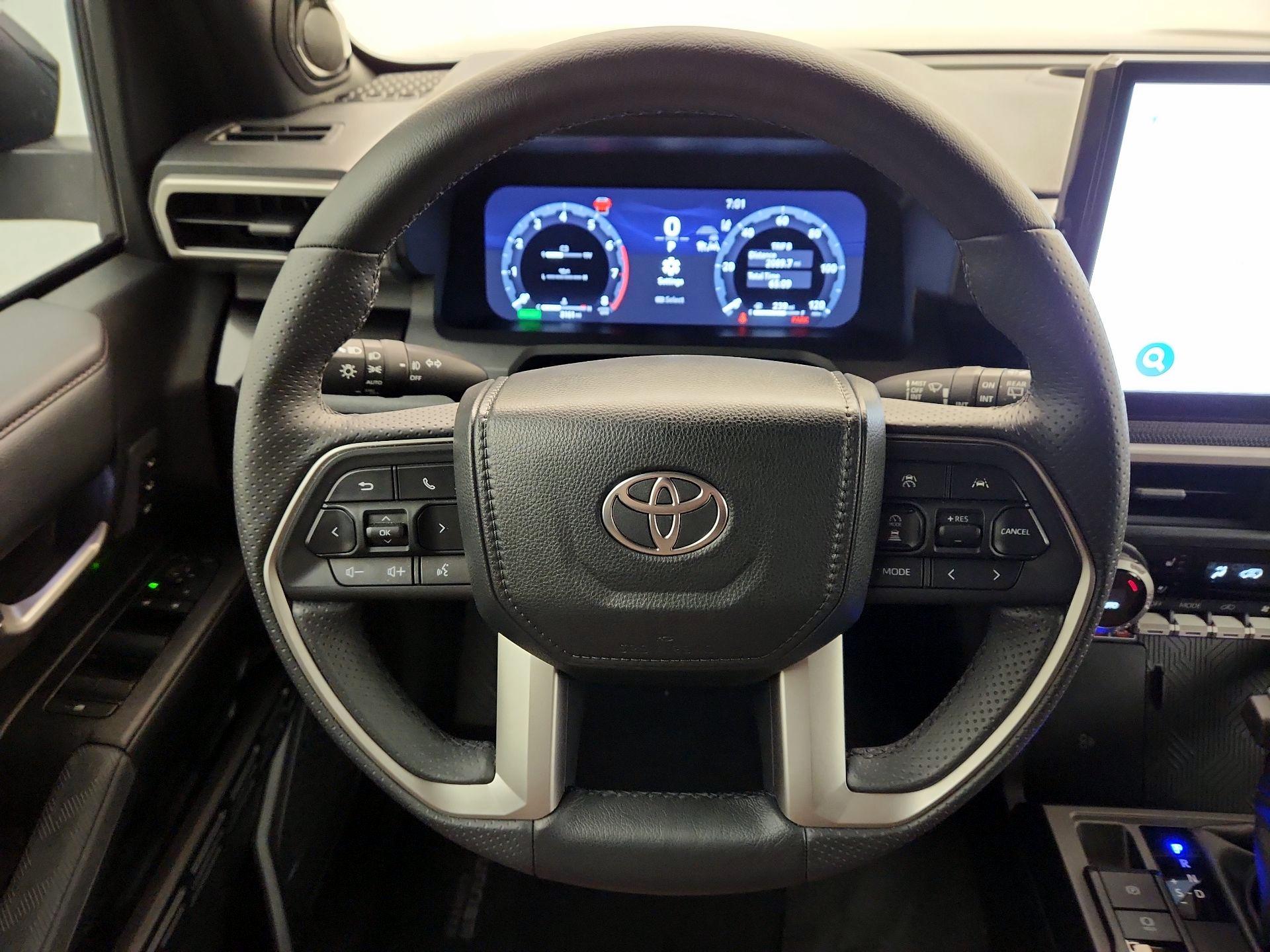 Thumbnail: 2025 Toyota 4Runner - 10