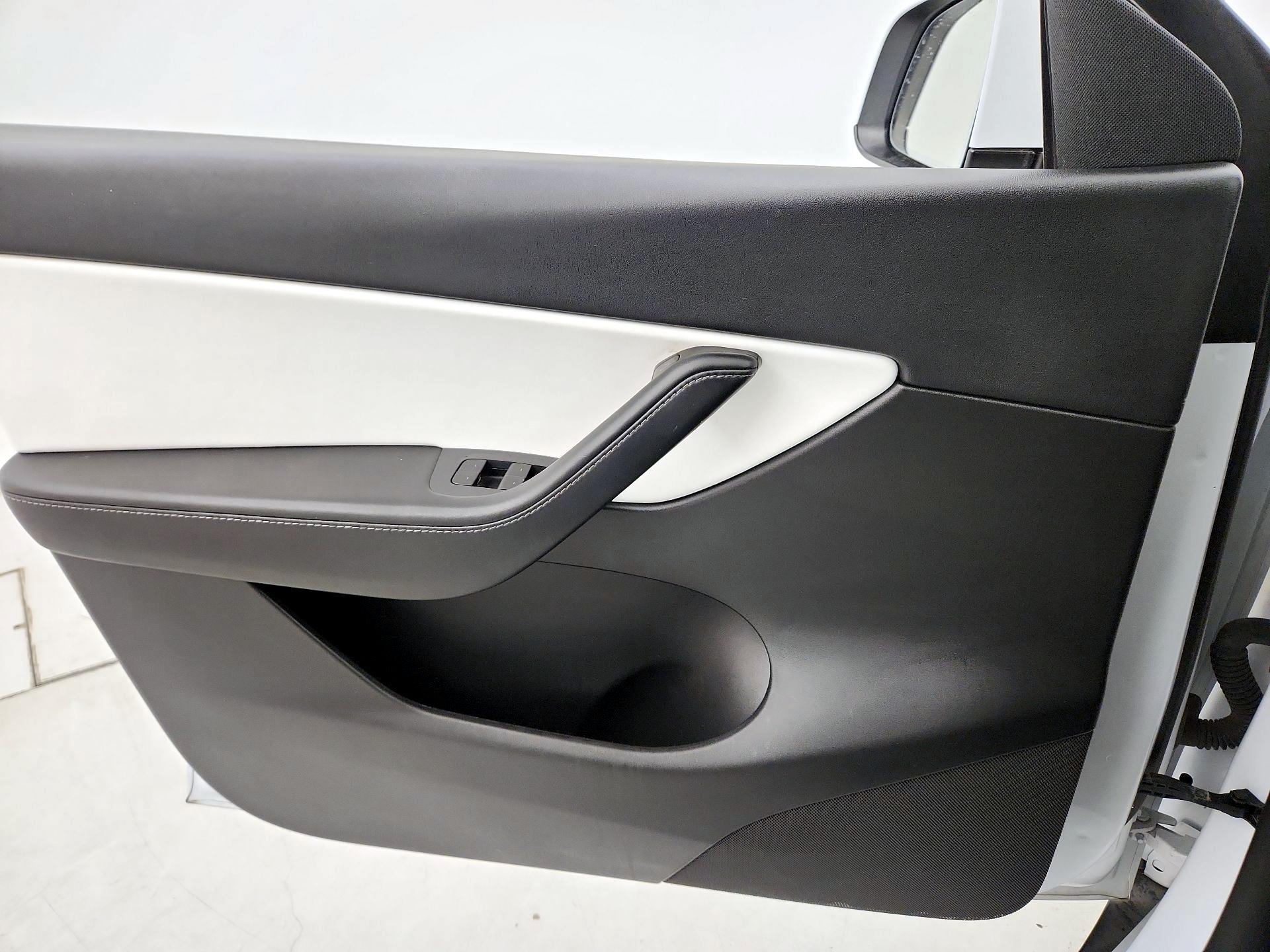 Thumbnail: 2021 Tesla Model Y - 12