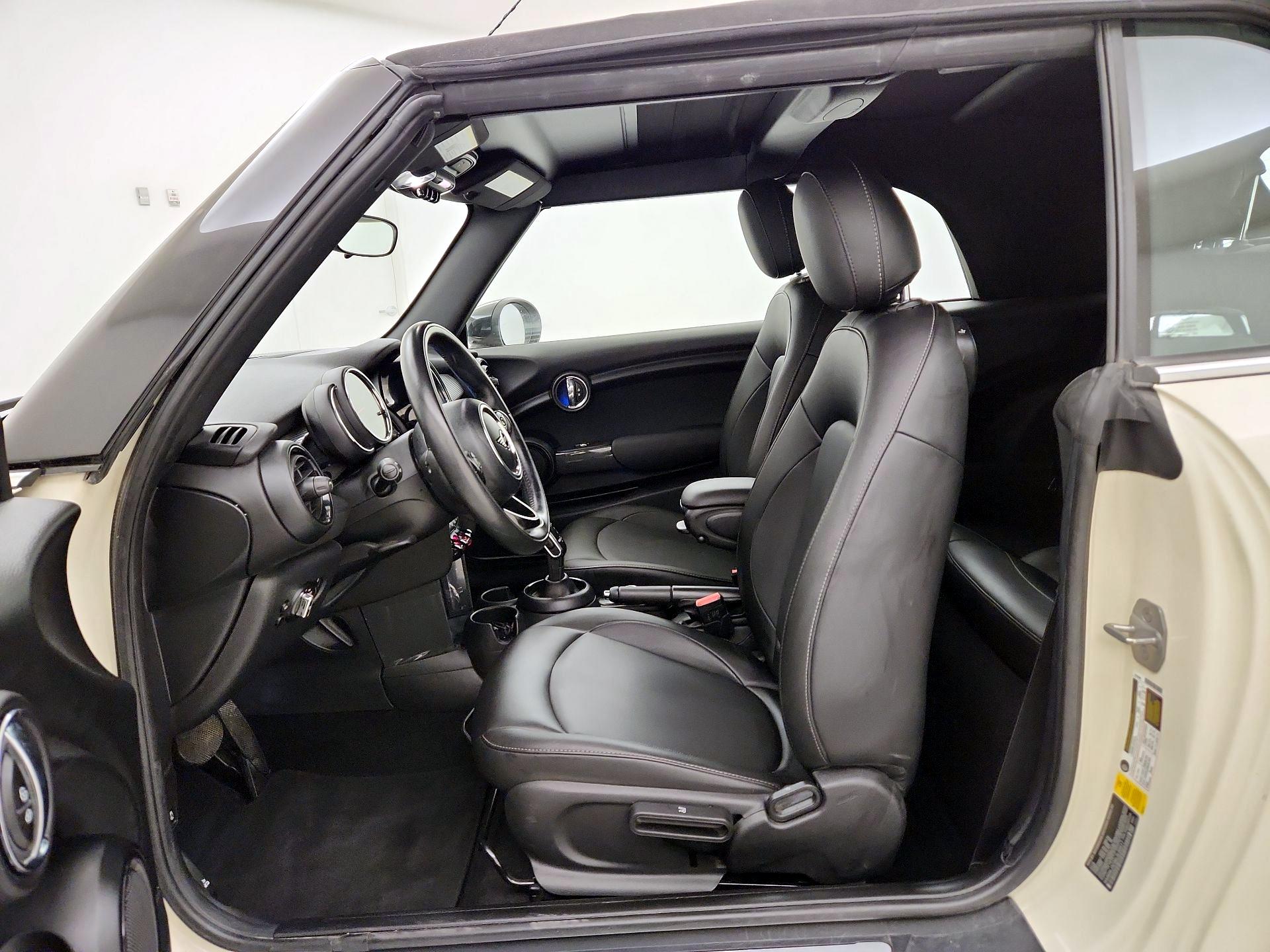 Thumbnail: 2020 MINI Cooper - 11