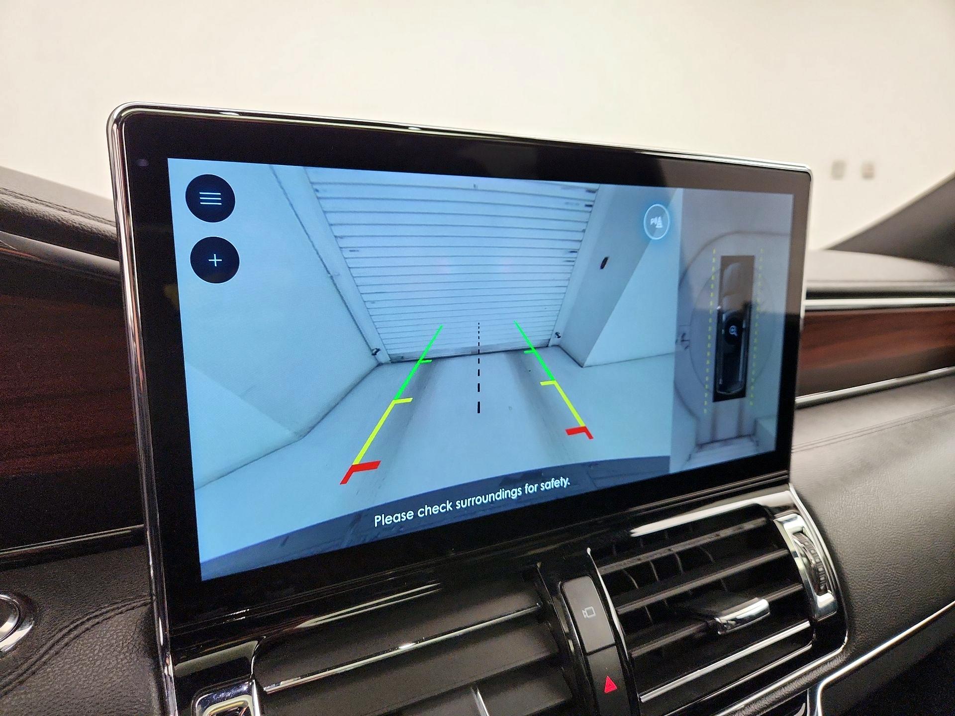 Thumbnail: 2022 Lincoln Navigator L - 15