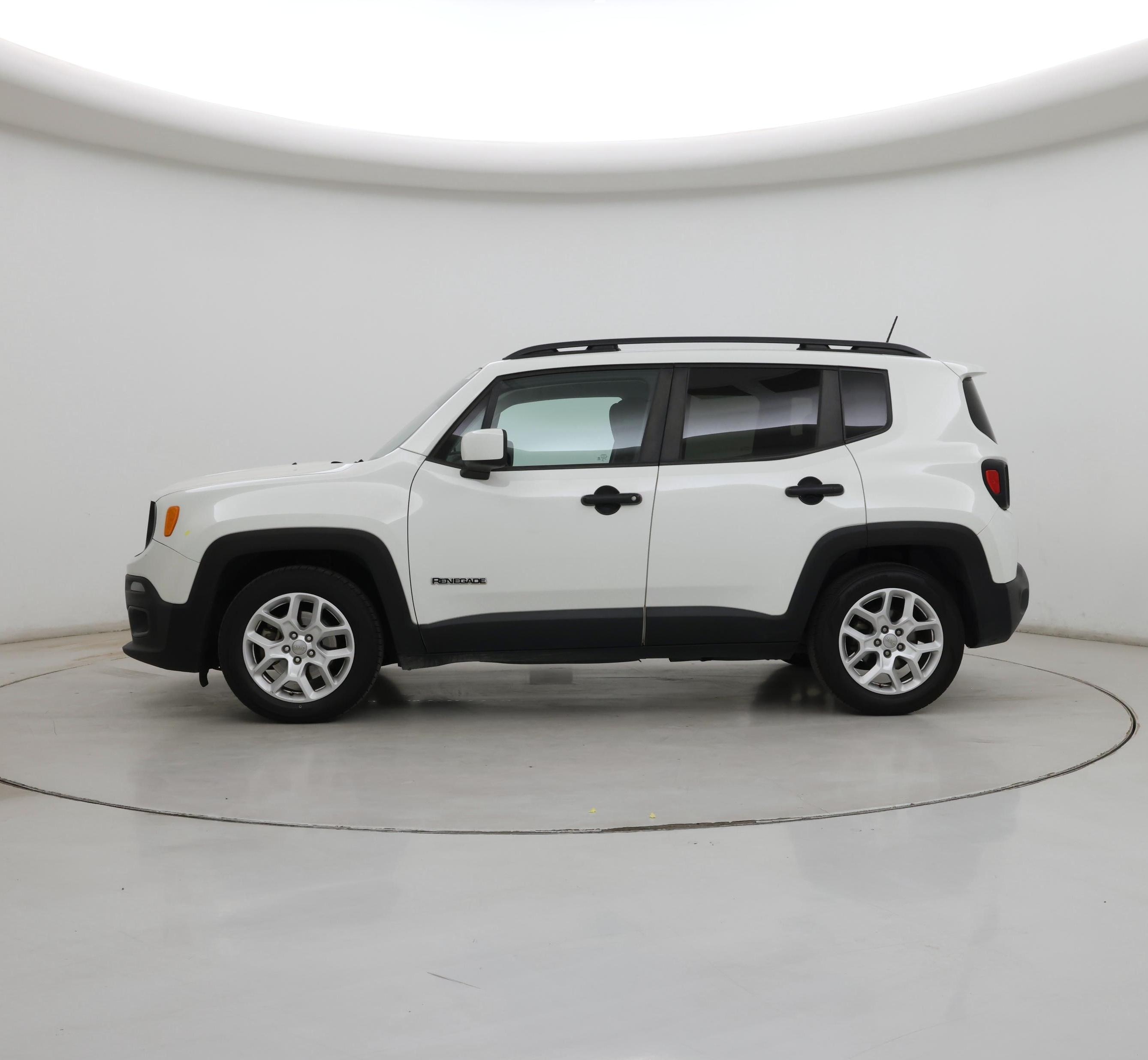 Thumbnail: 2018 Jeep Renegade - 3