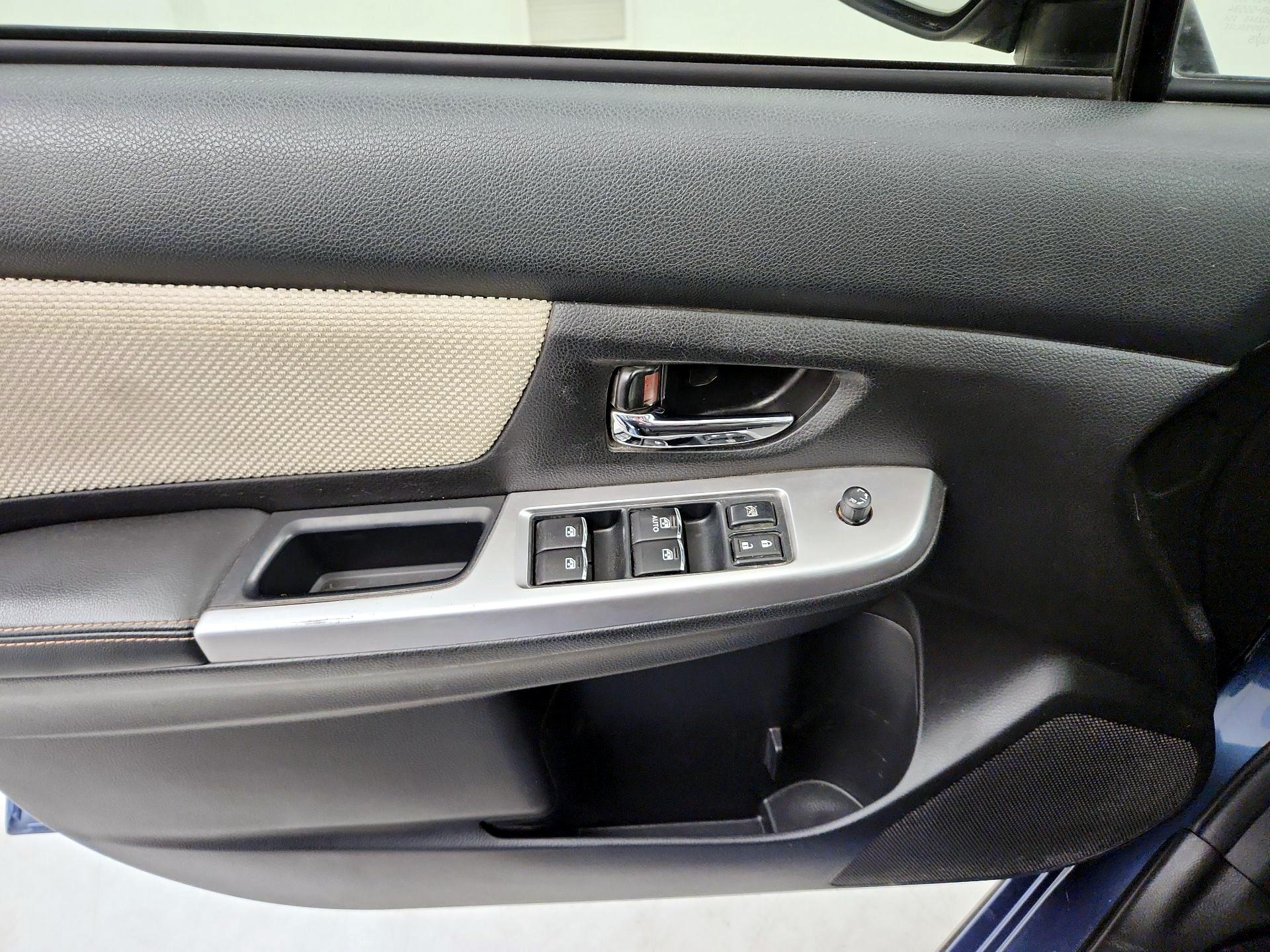 Thumbnail: 2017 Subaru Crosstrek - 12