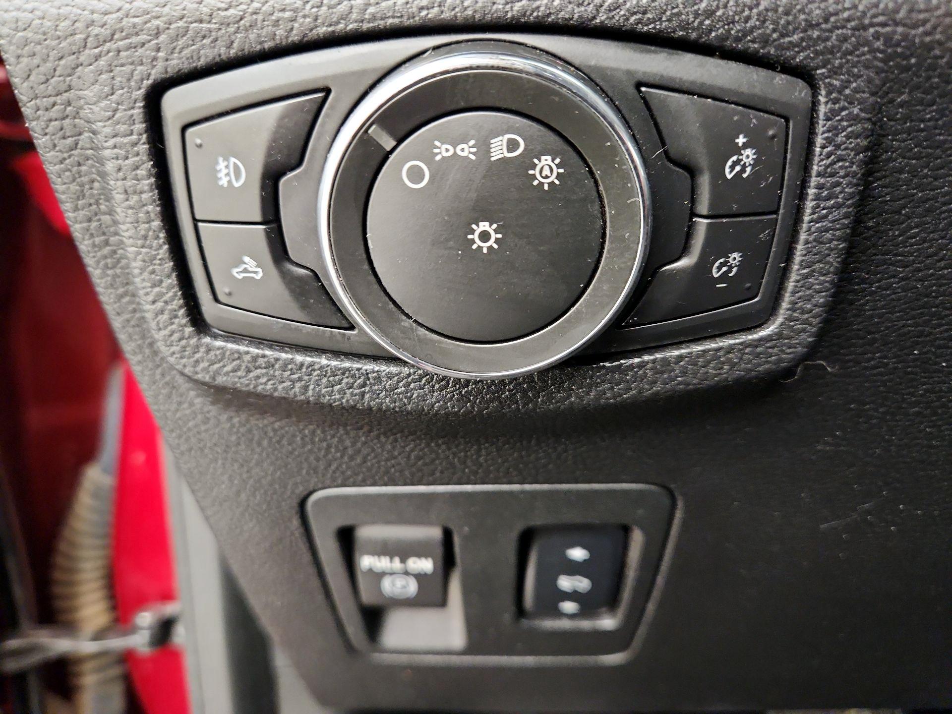 Thumbnail: 2016 Ford F-150 - 13