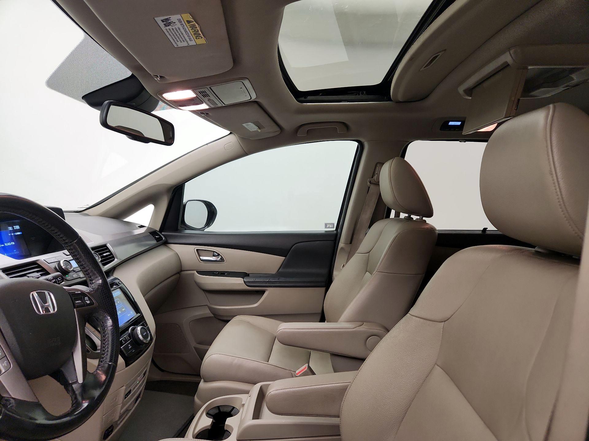 Thumbnail: 2017 Honda Odyssey - 19