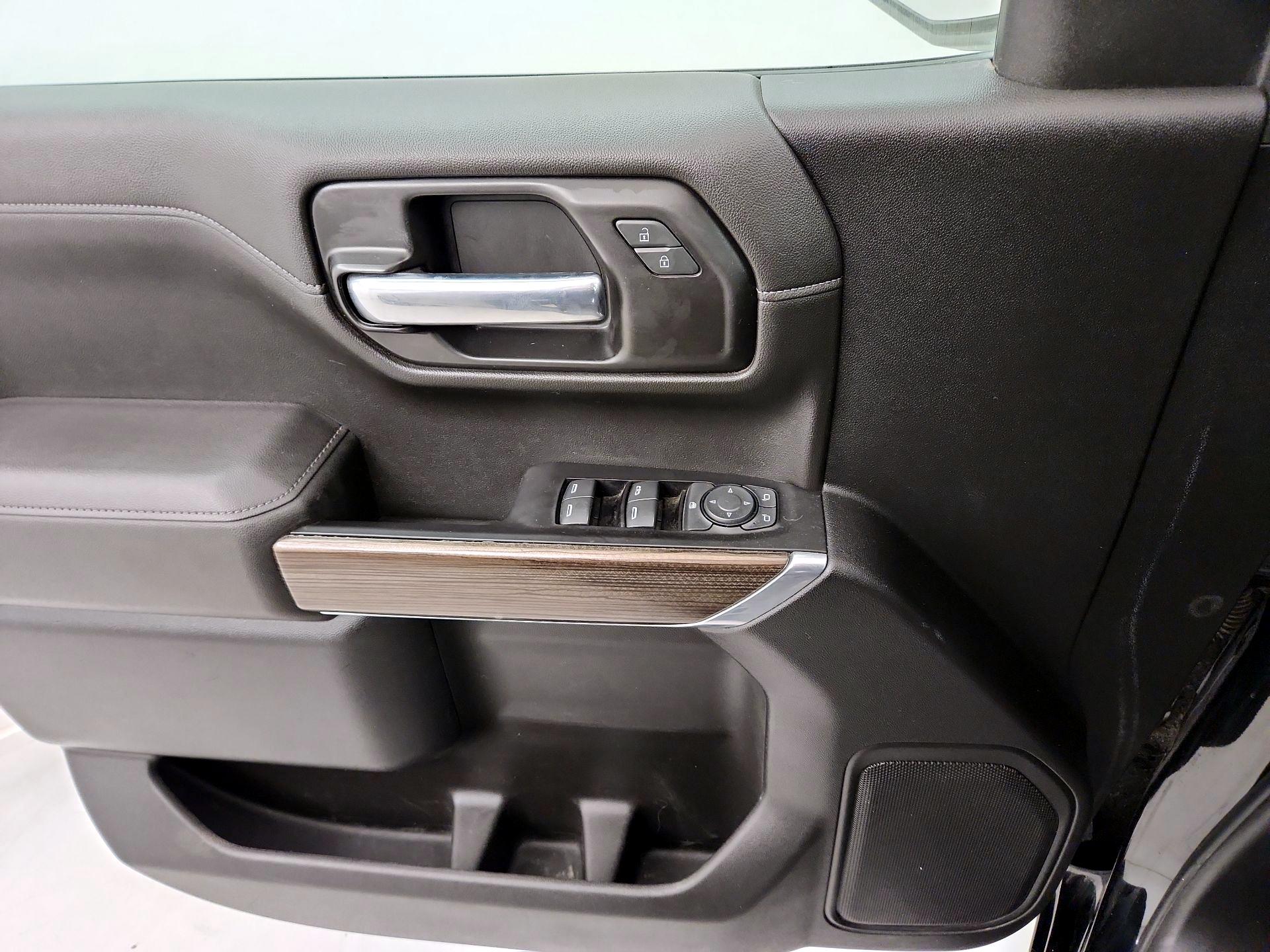 Thumbnail: 2022 Chevrolet Silverado 1500 - 12