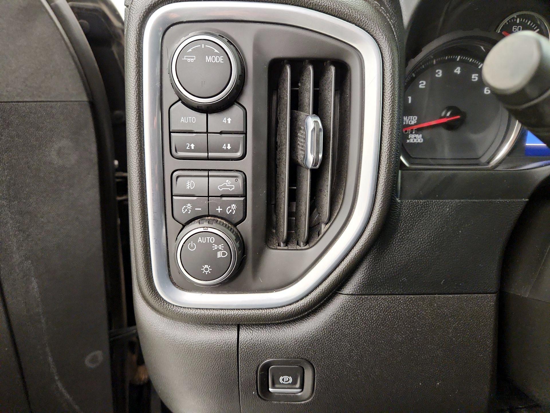 Thumbnail: 2022 Chevrolet Silverado 1500 - 13