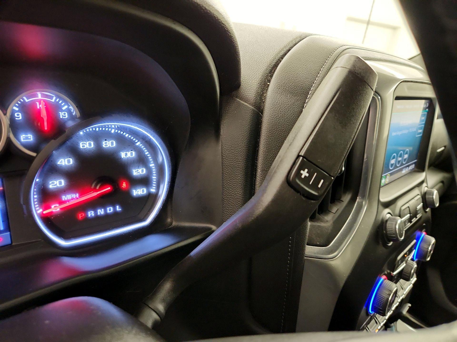 Thumbnail: 2022 Chevrolet Silverado 1500 - 17