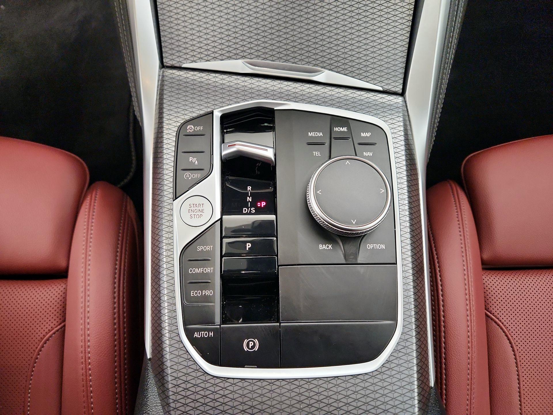 Thumbnail: 2025 BMW 4 Series - 18