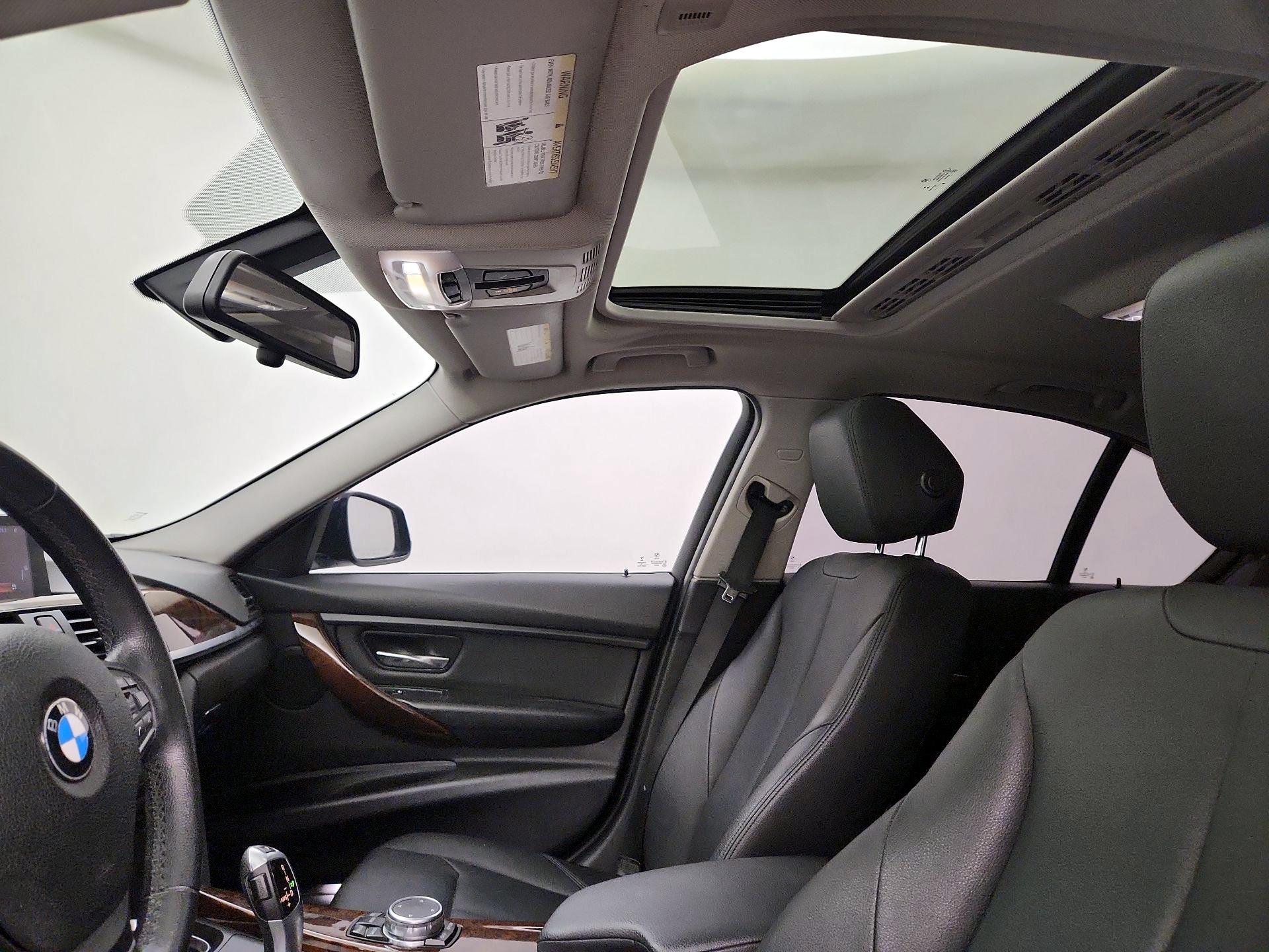 Thumbnail: 2015 BMW 3 Series - 20