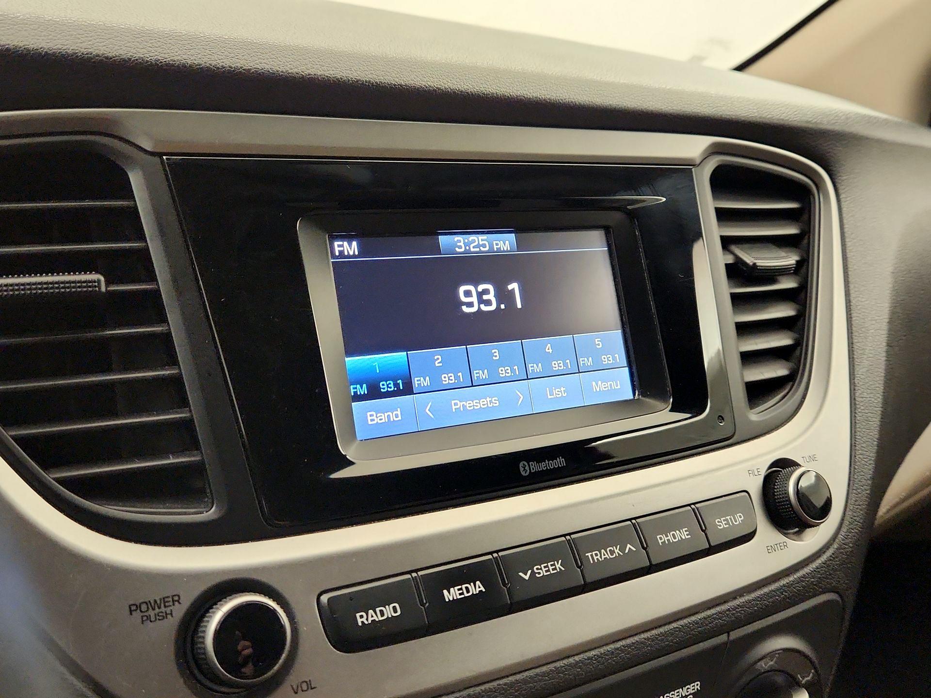 Thumbnail: 2019 Hyundai Accent - 15