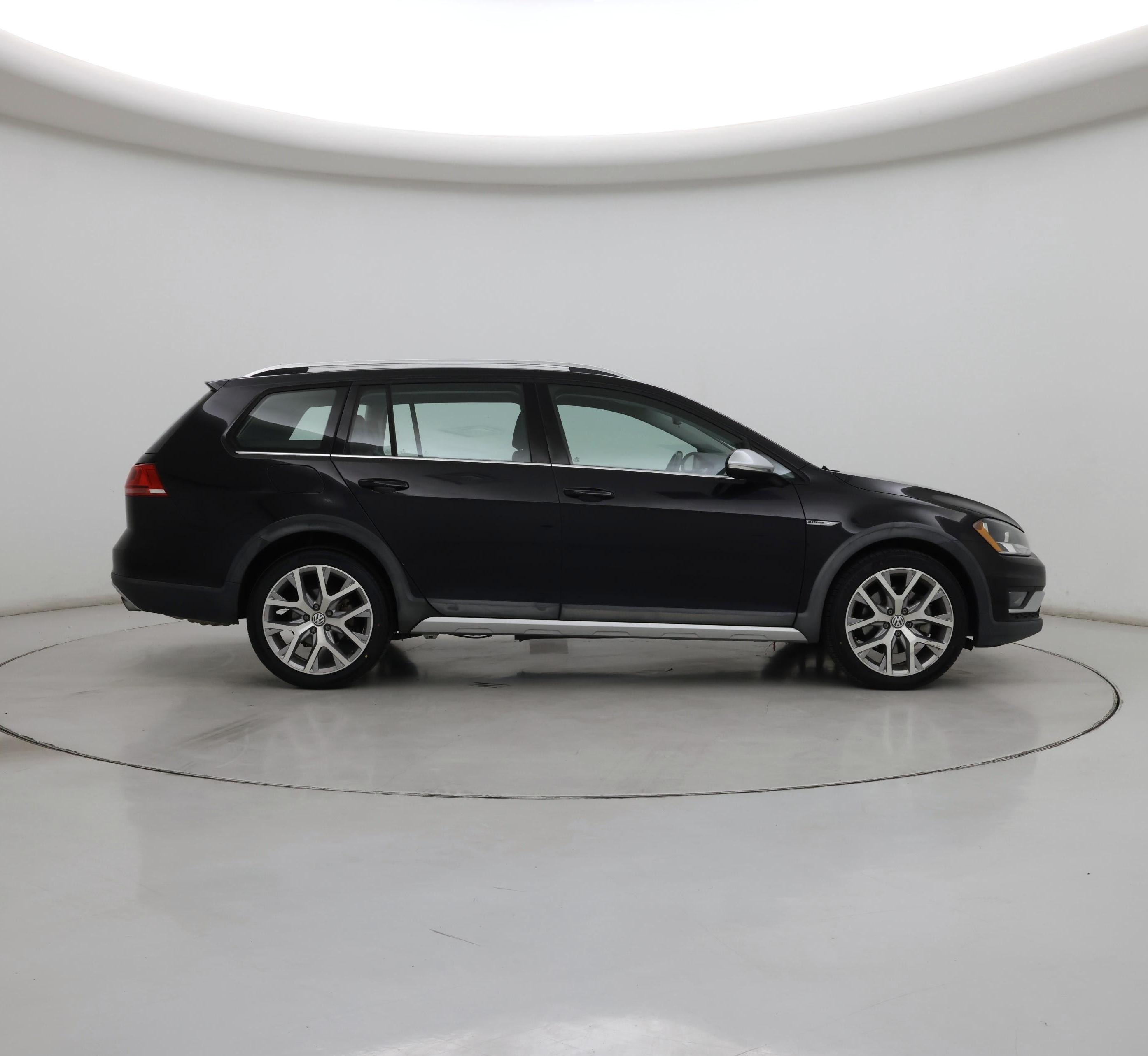 Thumbnail: 2017 Volkswagen Golf - 7