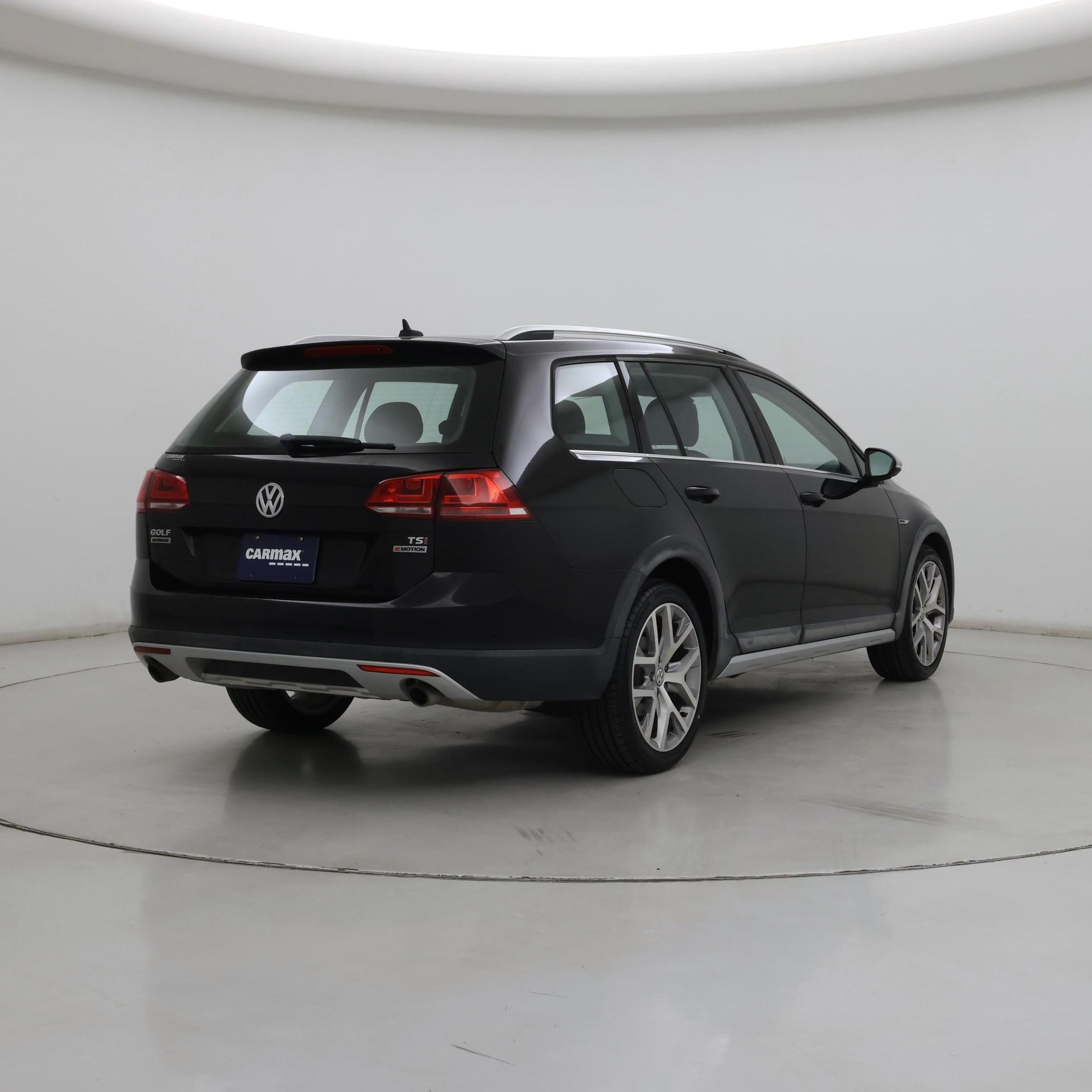 Thumbnail: 2017 Volkswagen Golf - 8