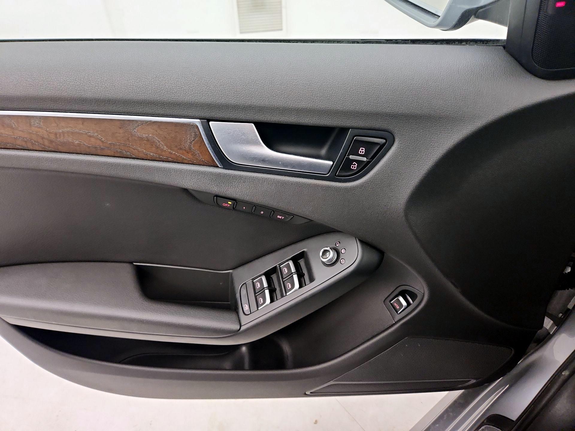 Thumbnail: 2015 Audi A4 - 12