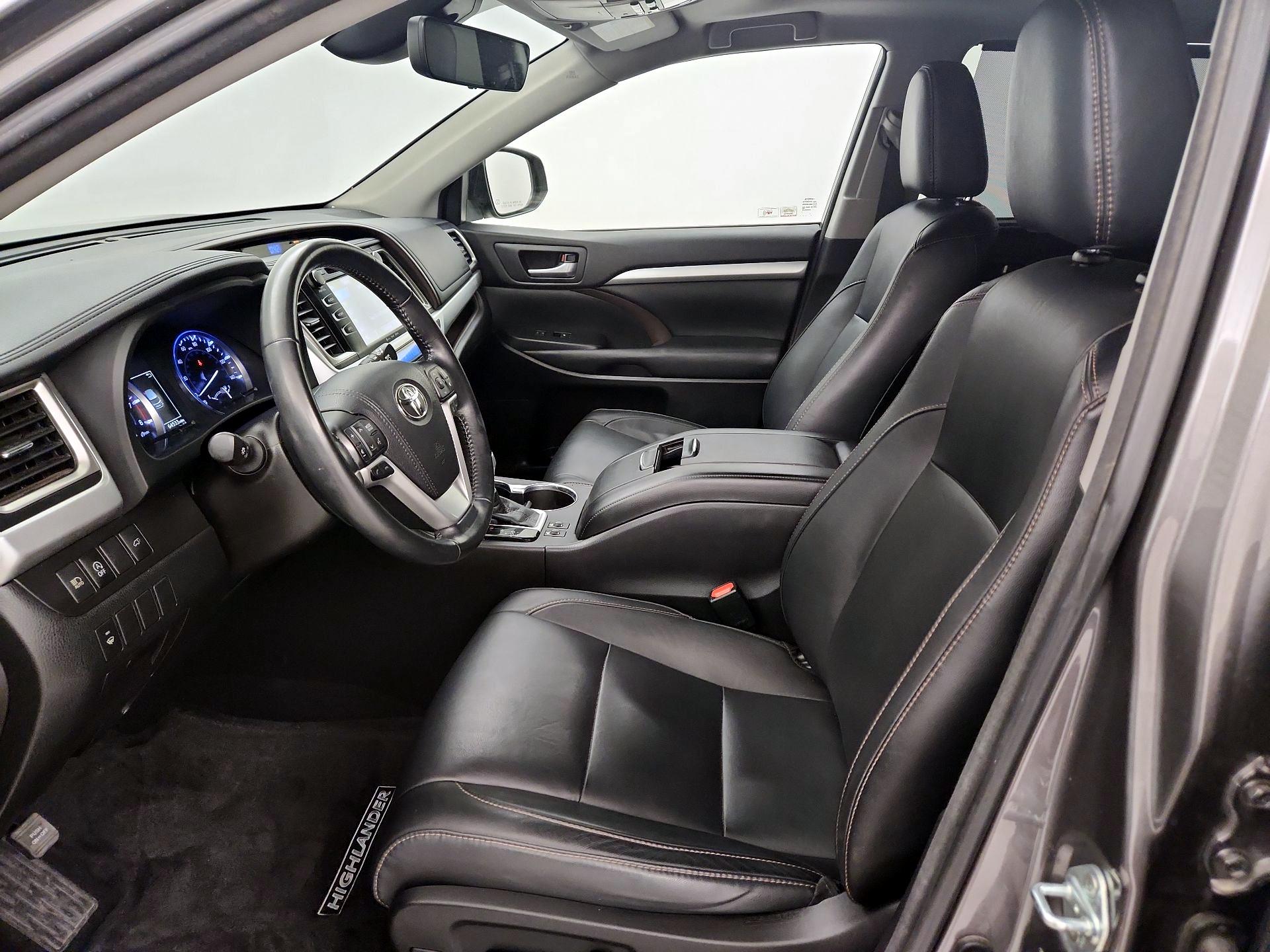 Thumbnail: 2018 Toyota Highlander - 11