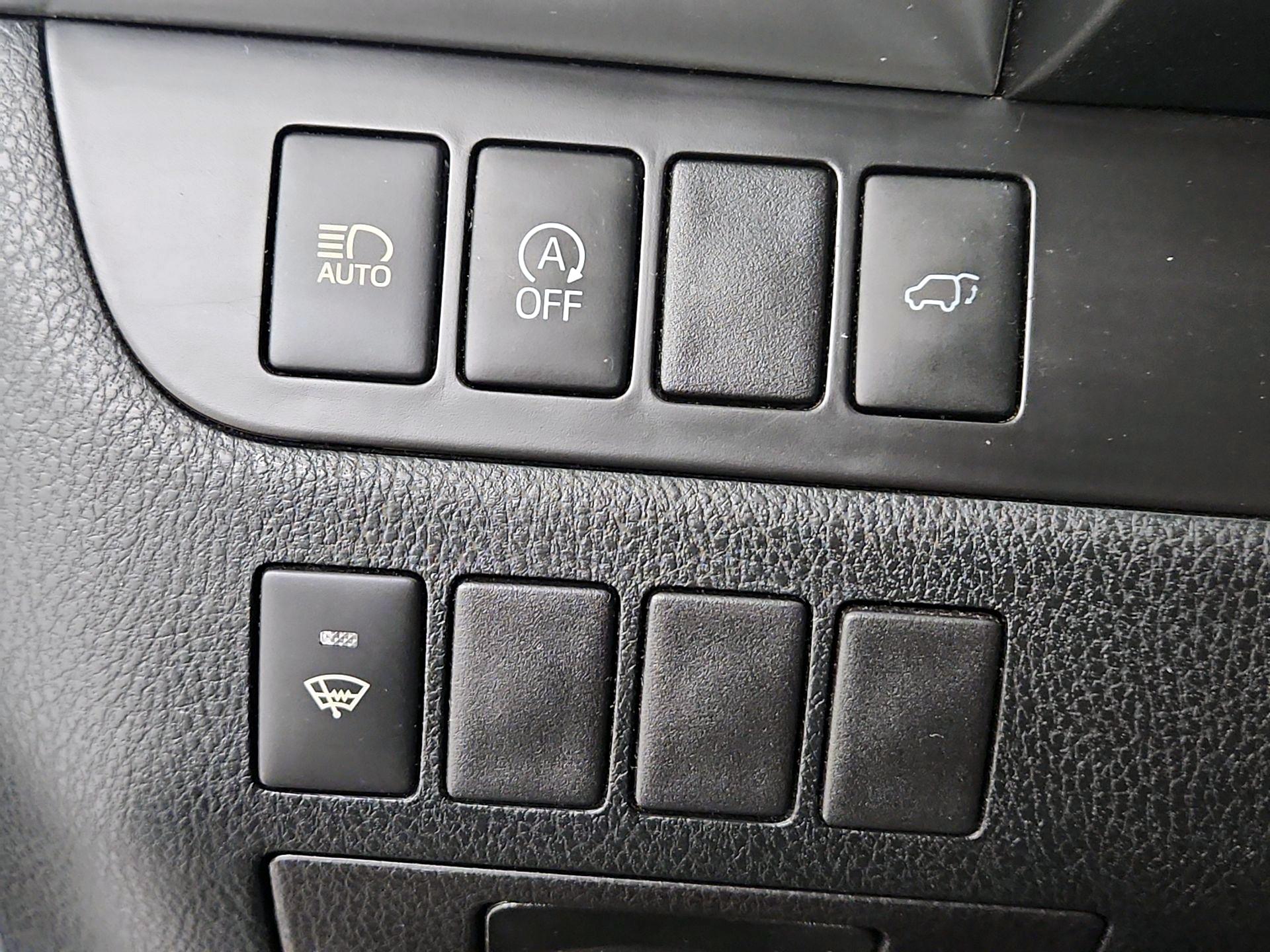 Thumbnail: 2018 Toyota Highlander - 13