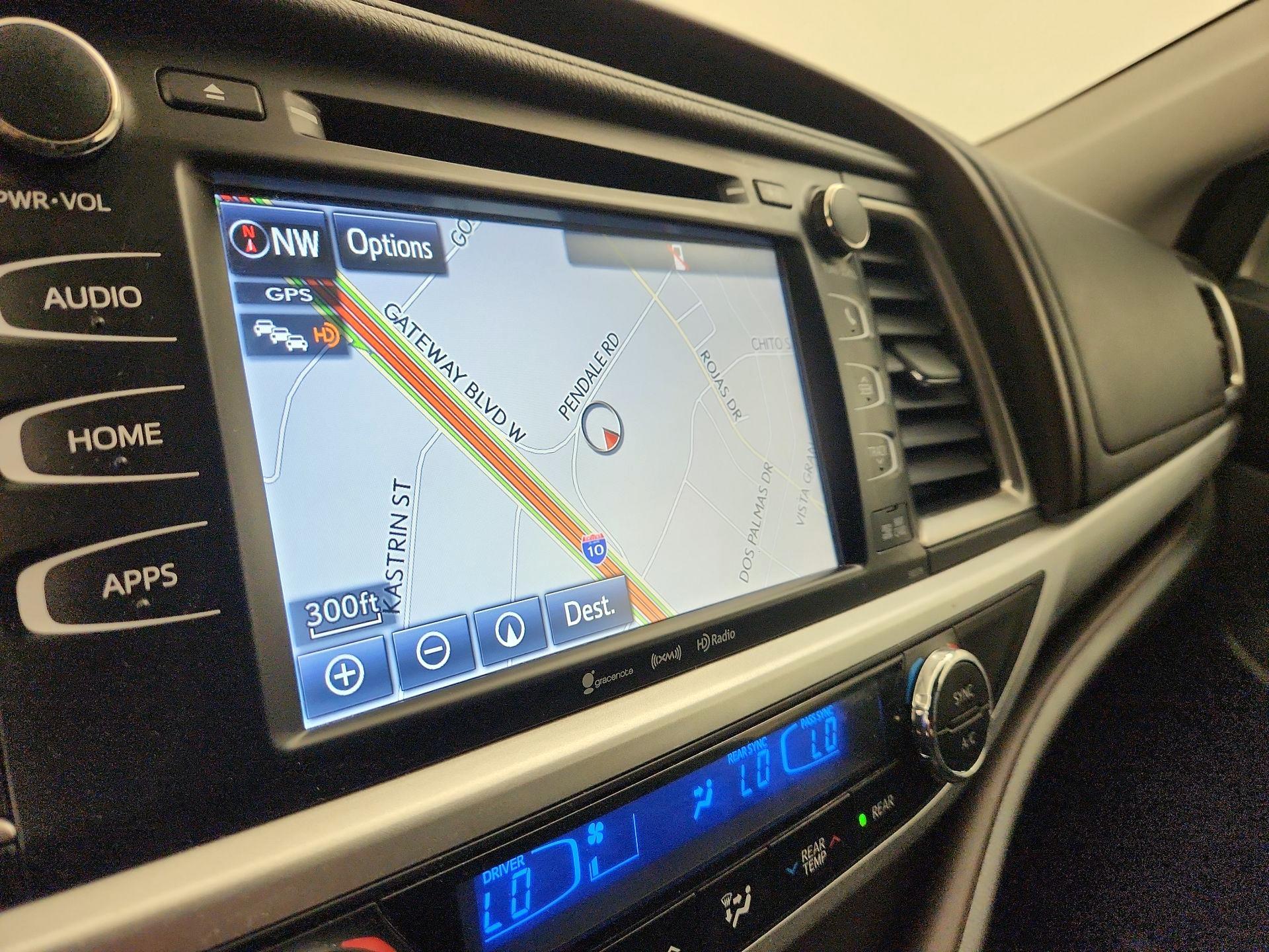 Thumbnail: 2018 Toyota Highlander - 14