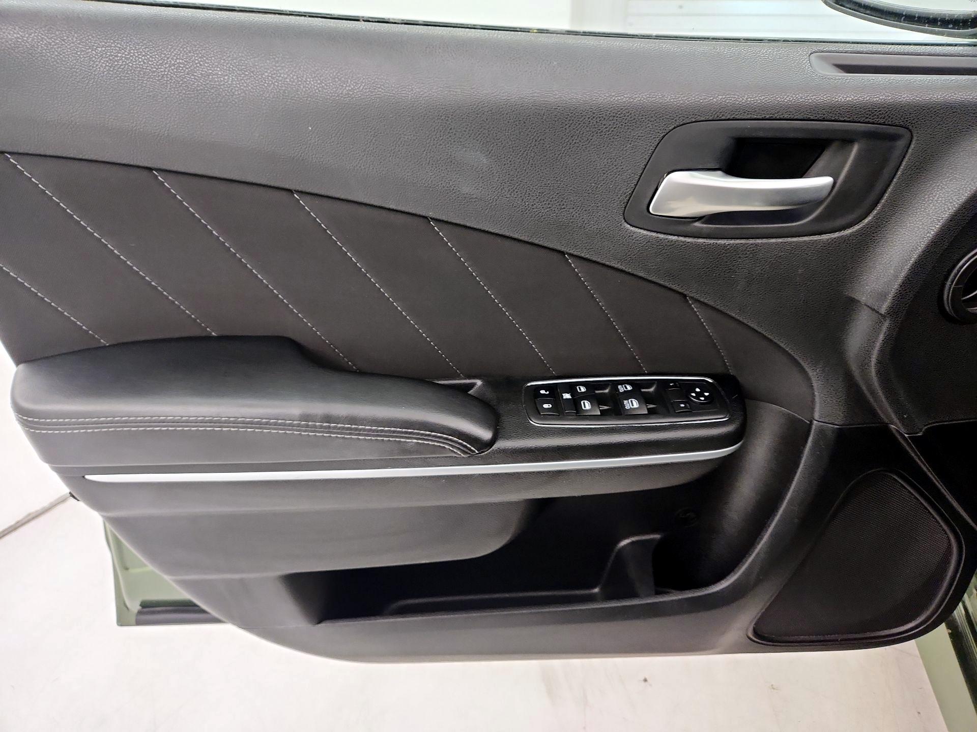 Thumbnail: 2021 Dodge Charger - 12