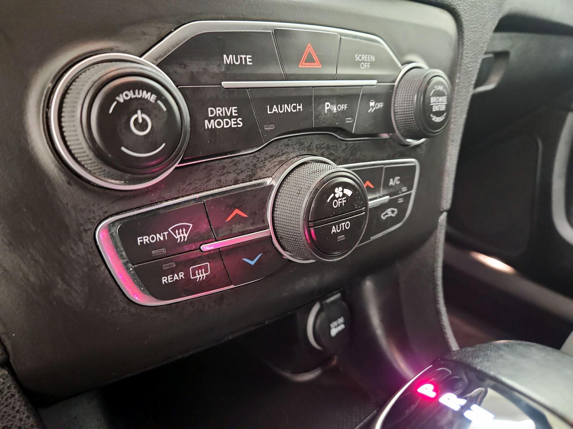 Thumbnail: 2021 Dodge Charger - 16