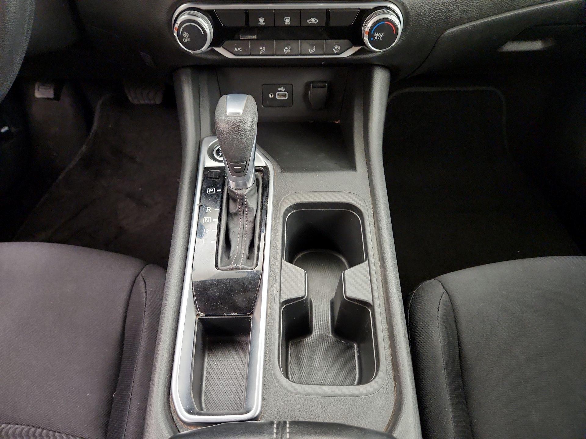 Thumbnail: 2020 Nissan Sentra - 17