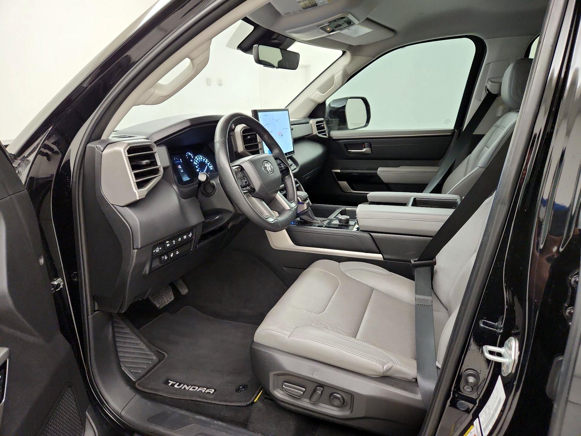 Thumbnail: 2023 Toyota Tundra - 11