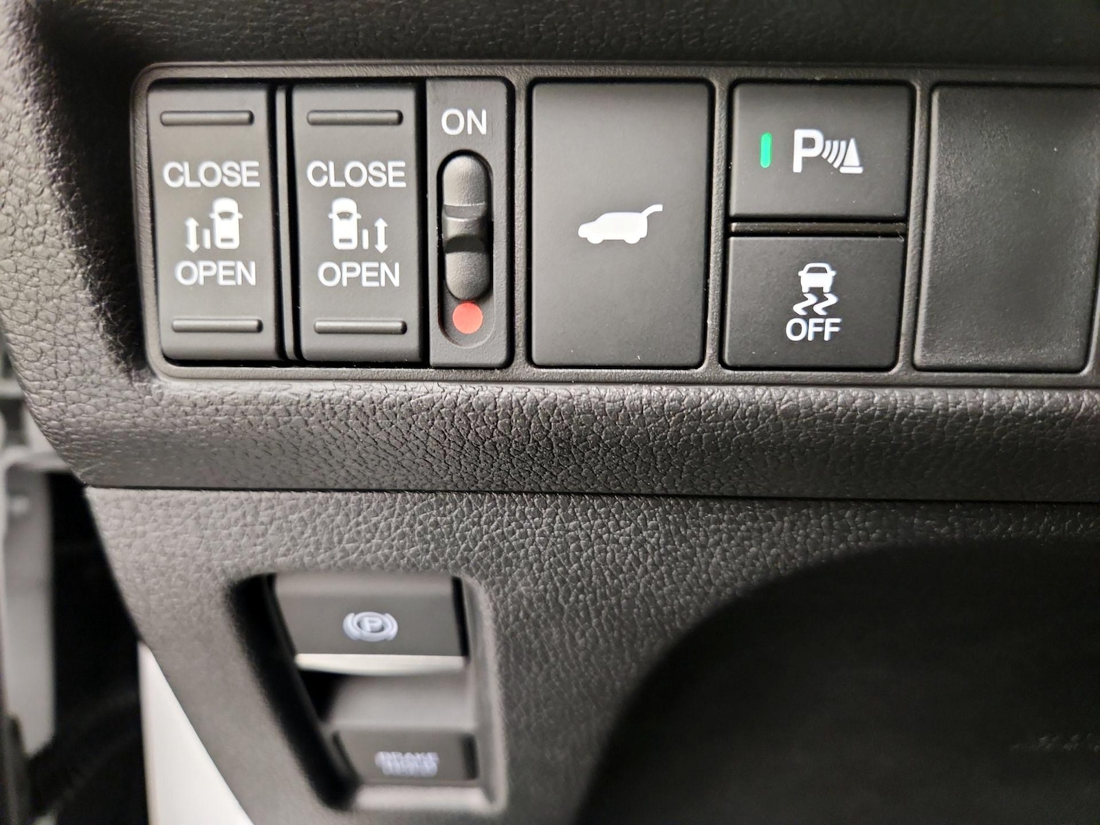 2025 Honda Odyssey Touring - Photo 14