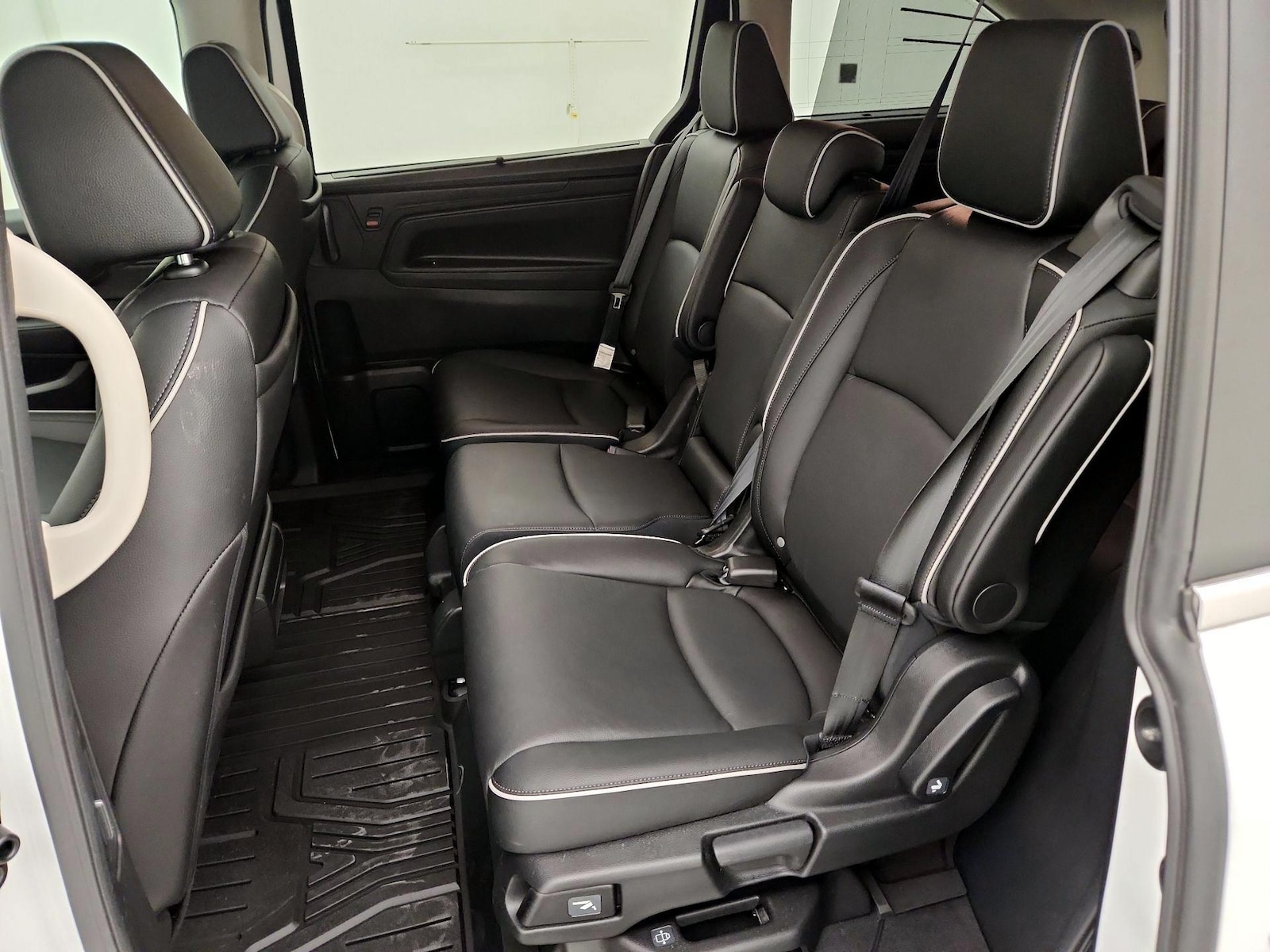 2025 Honda Odyssey Touring - Photo 22