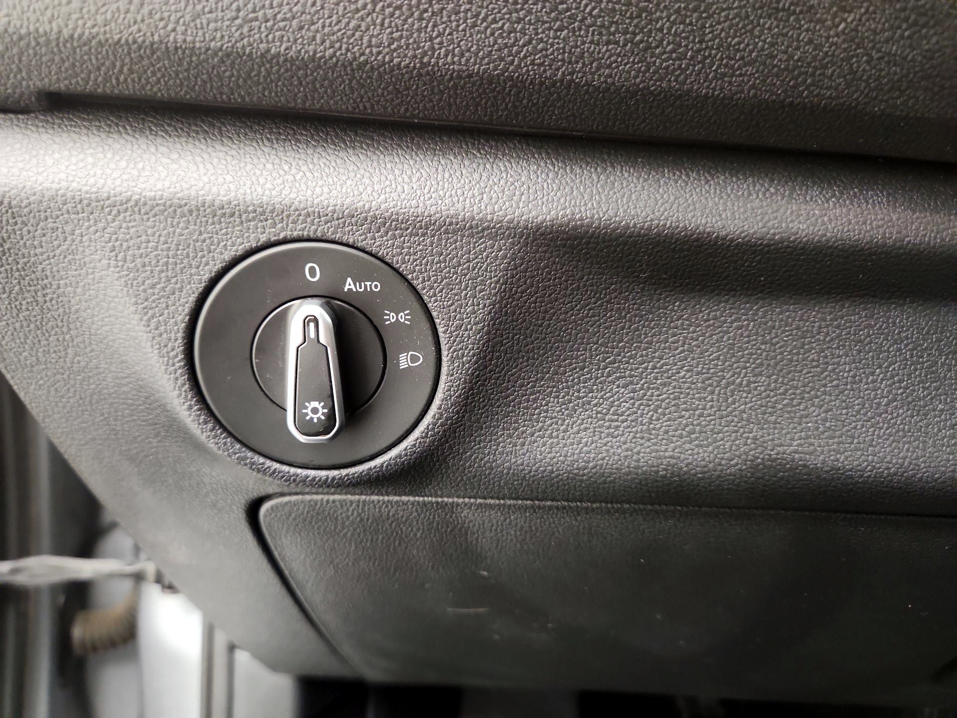 Thumbnail: 2023 Volkswagen Jetta - 13