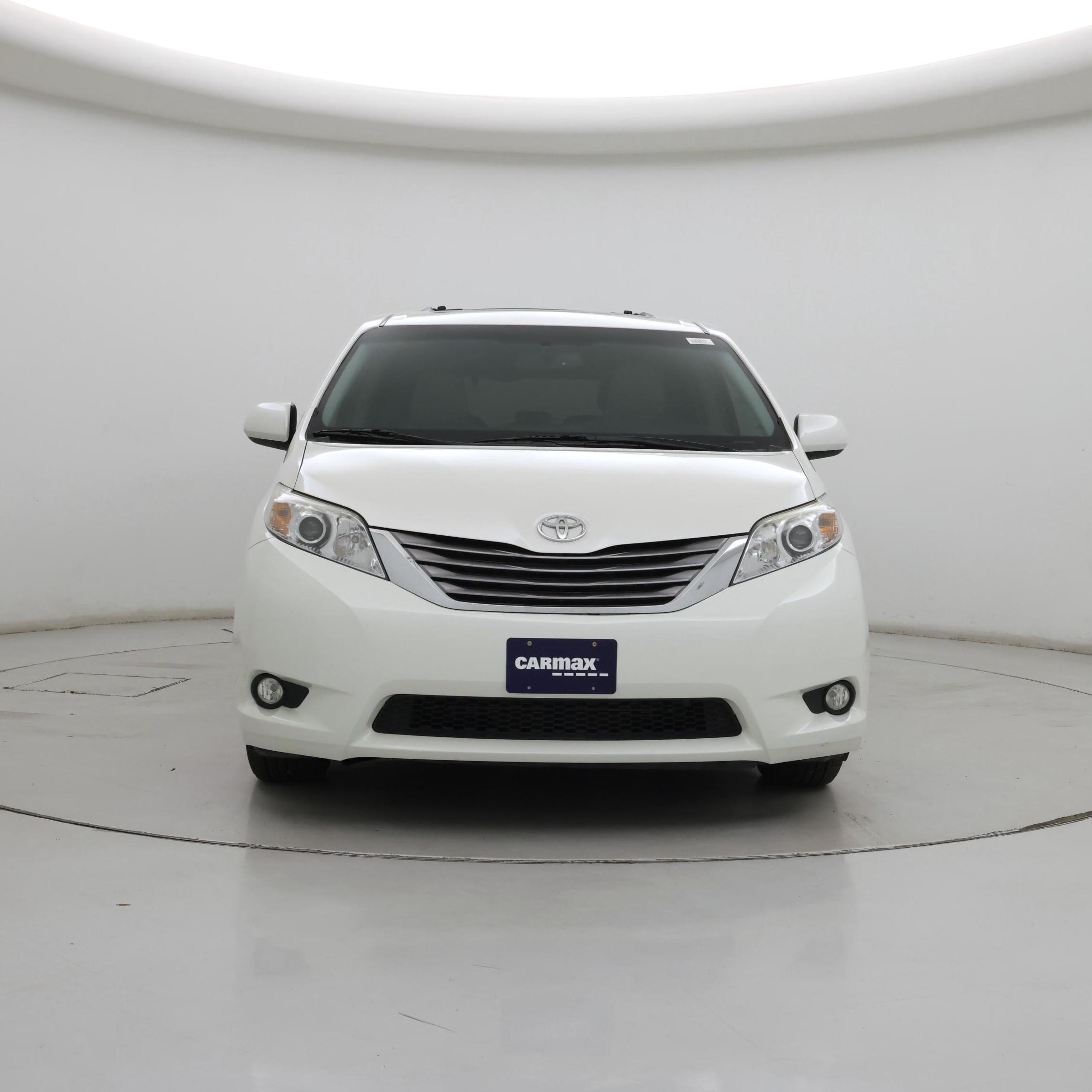 Thumbnail: 2017 Toyota Sienna - 5