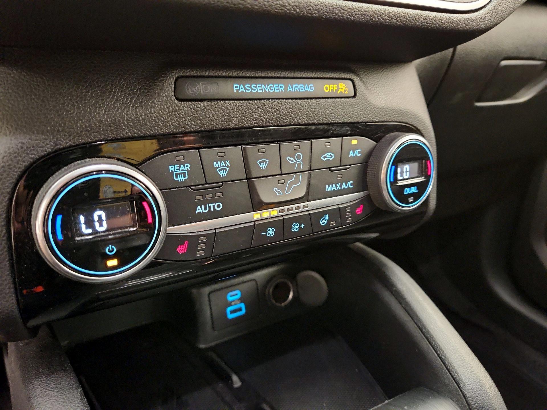 Thumbnail: 2021 Ford Escape - 16