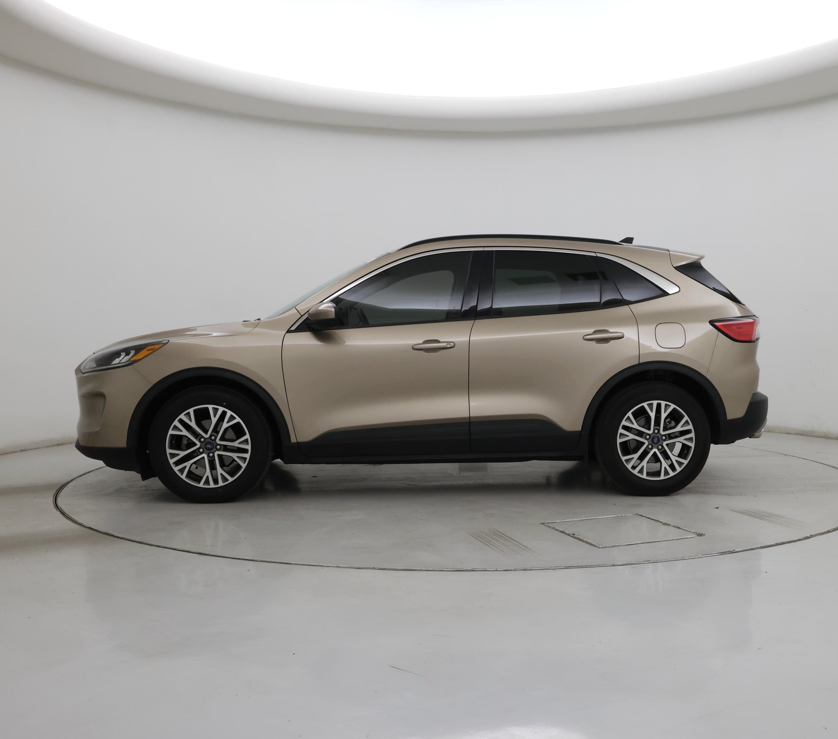 Thumbnail: 2021 Ford Escape - 3