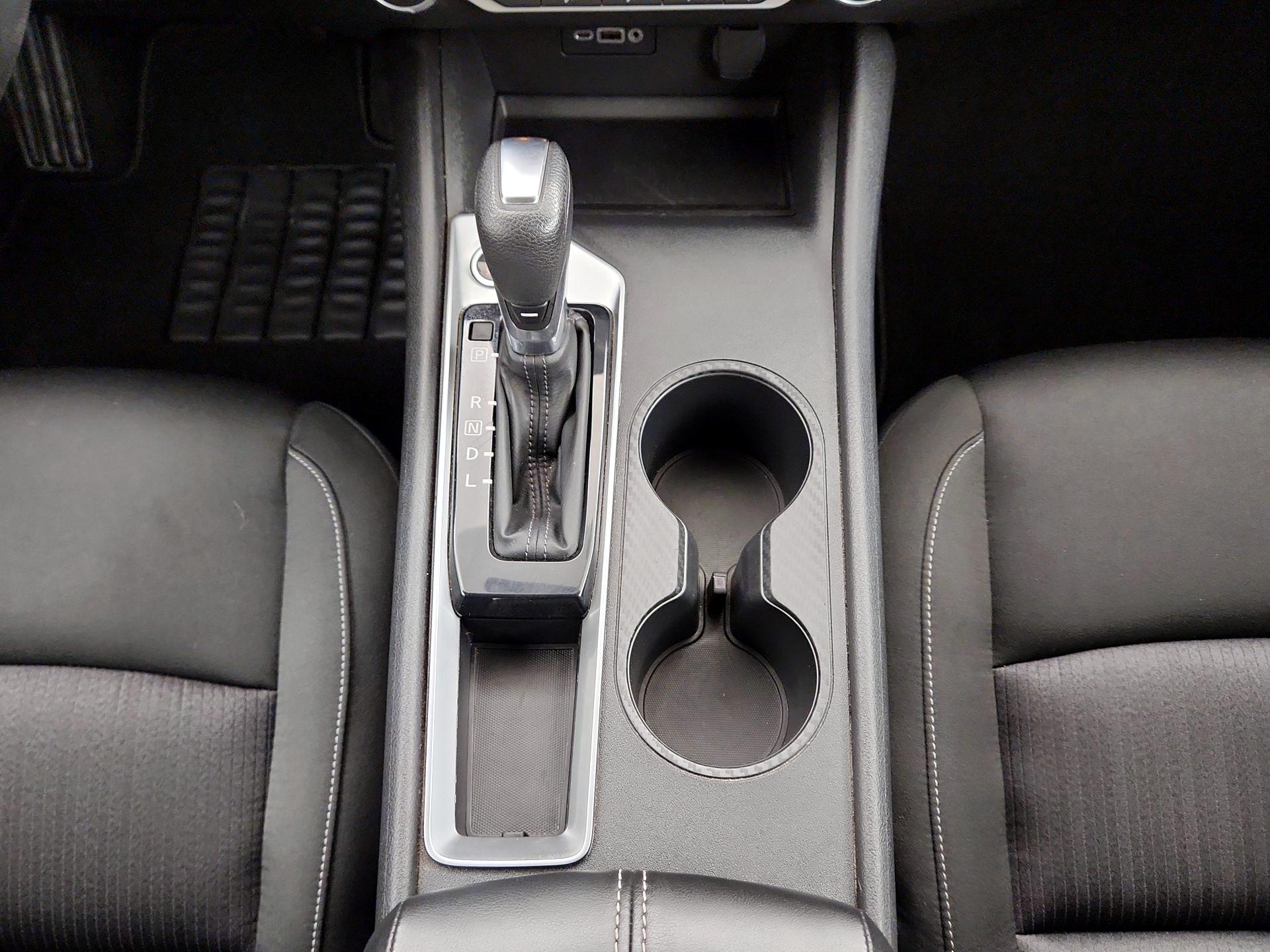 Thumbnail: 2020 Nissan Altima - 17