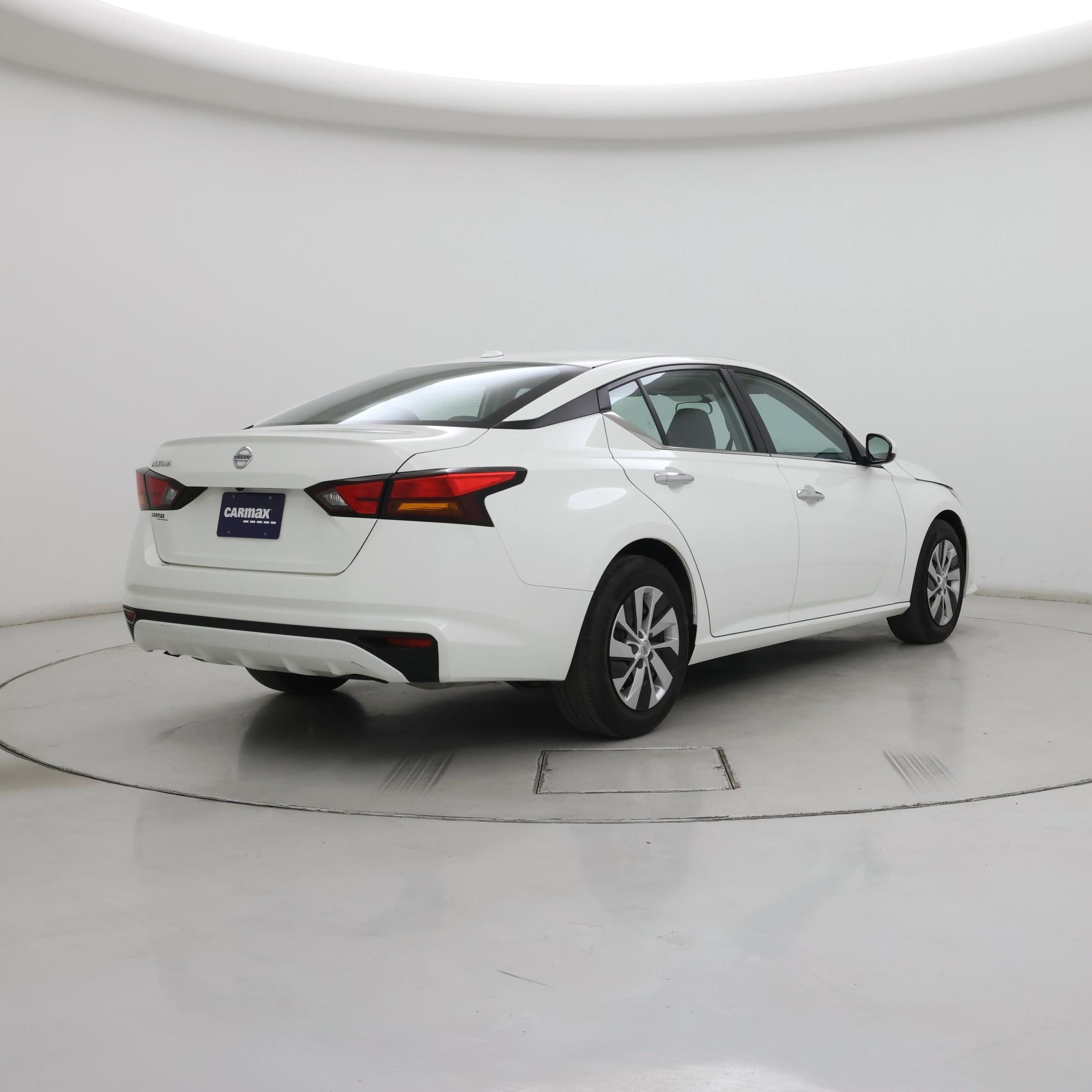 Thumbnail: 2020 Nissan Altima - 8