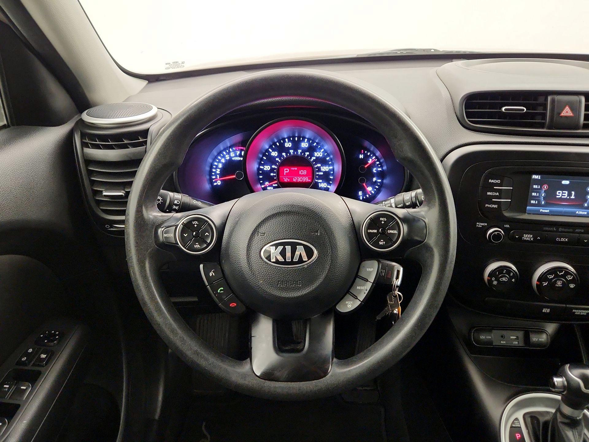 Thumbnail: 2016 Kia Soul - 10
