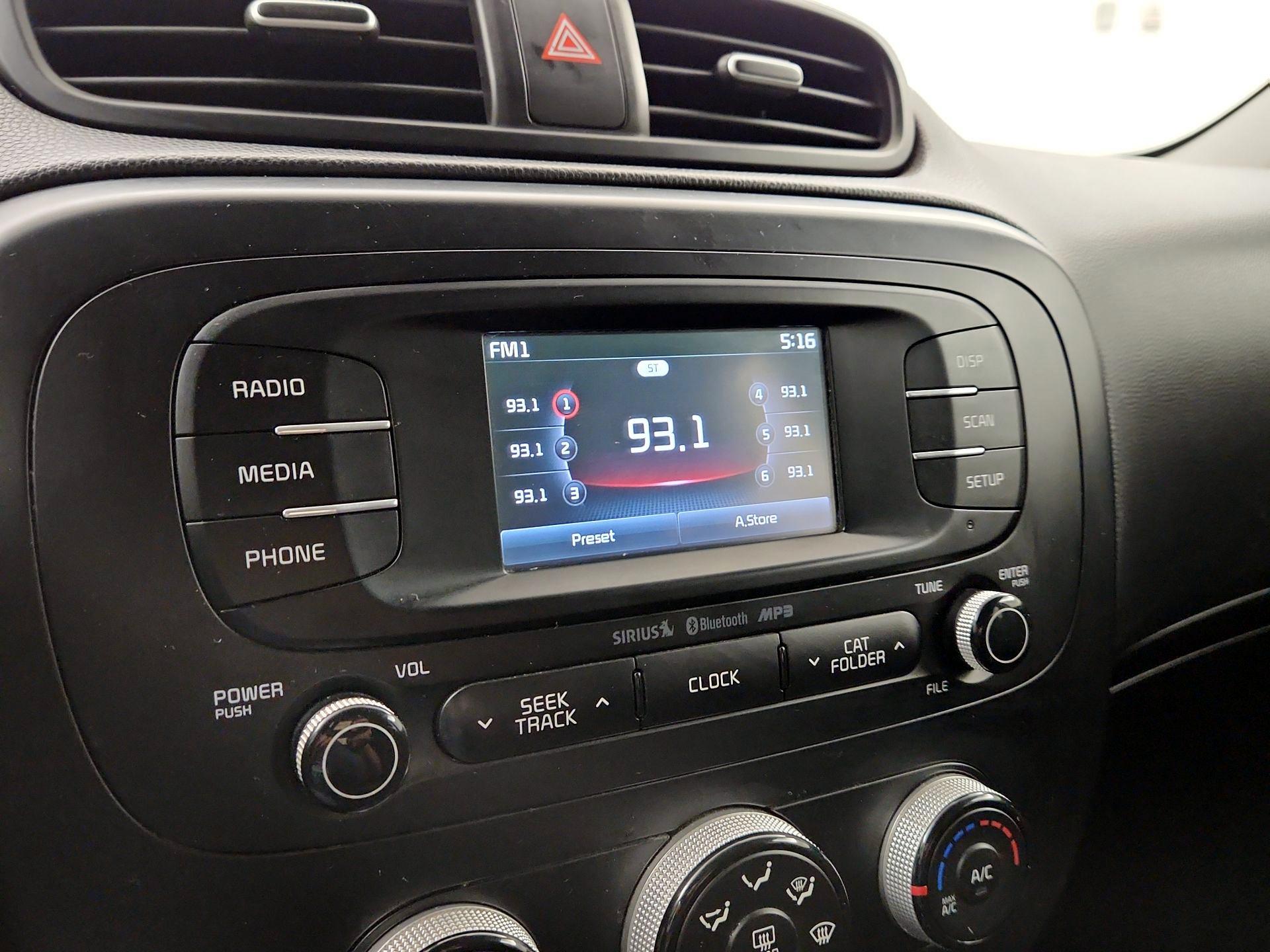 Thumbnail: 2016 Kia Soul - 15