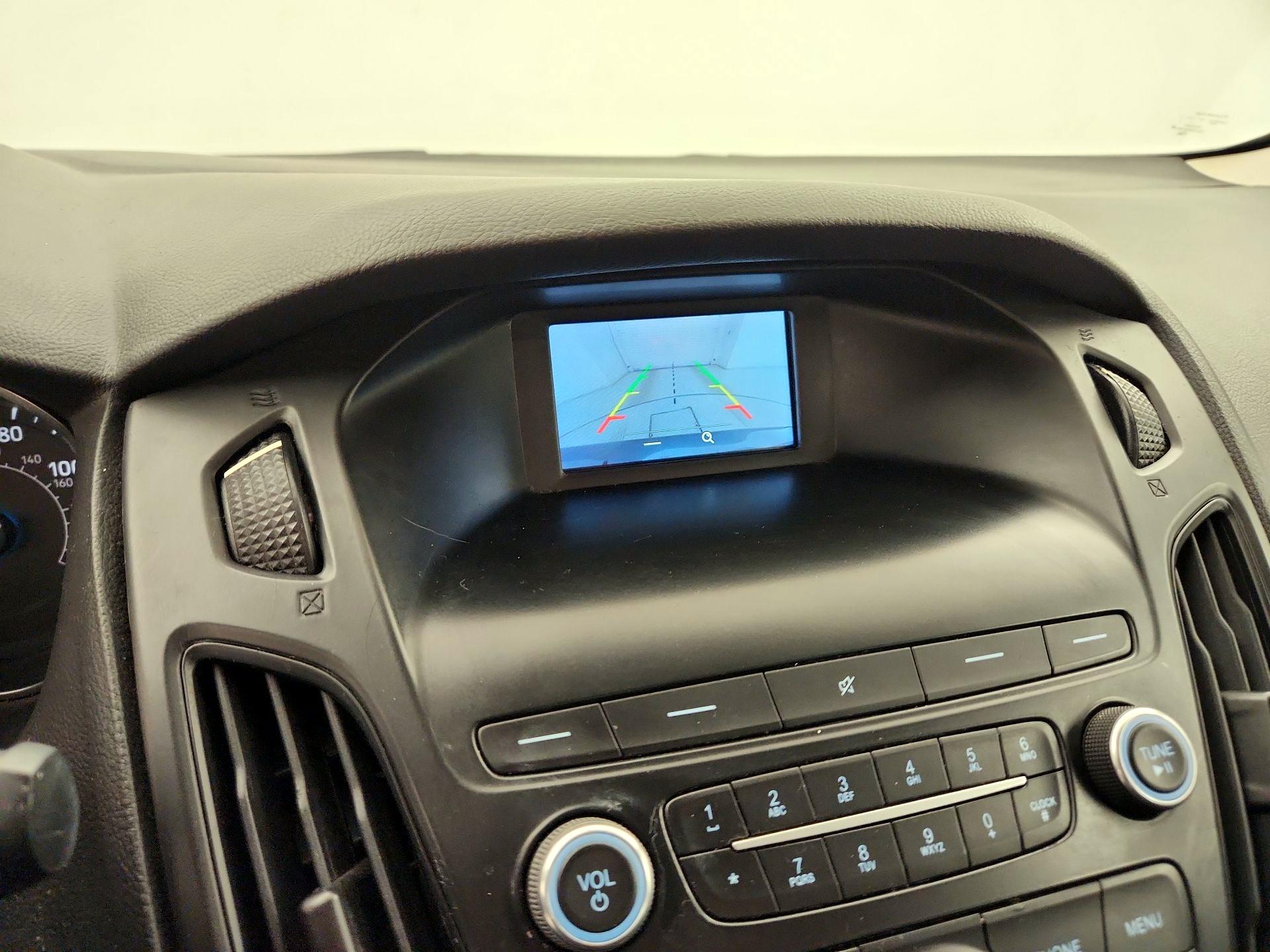 Thumbnail: 2018 Ford Focus - 14