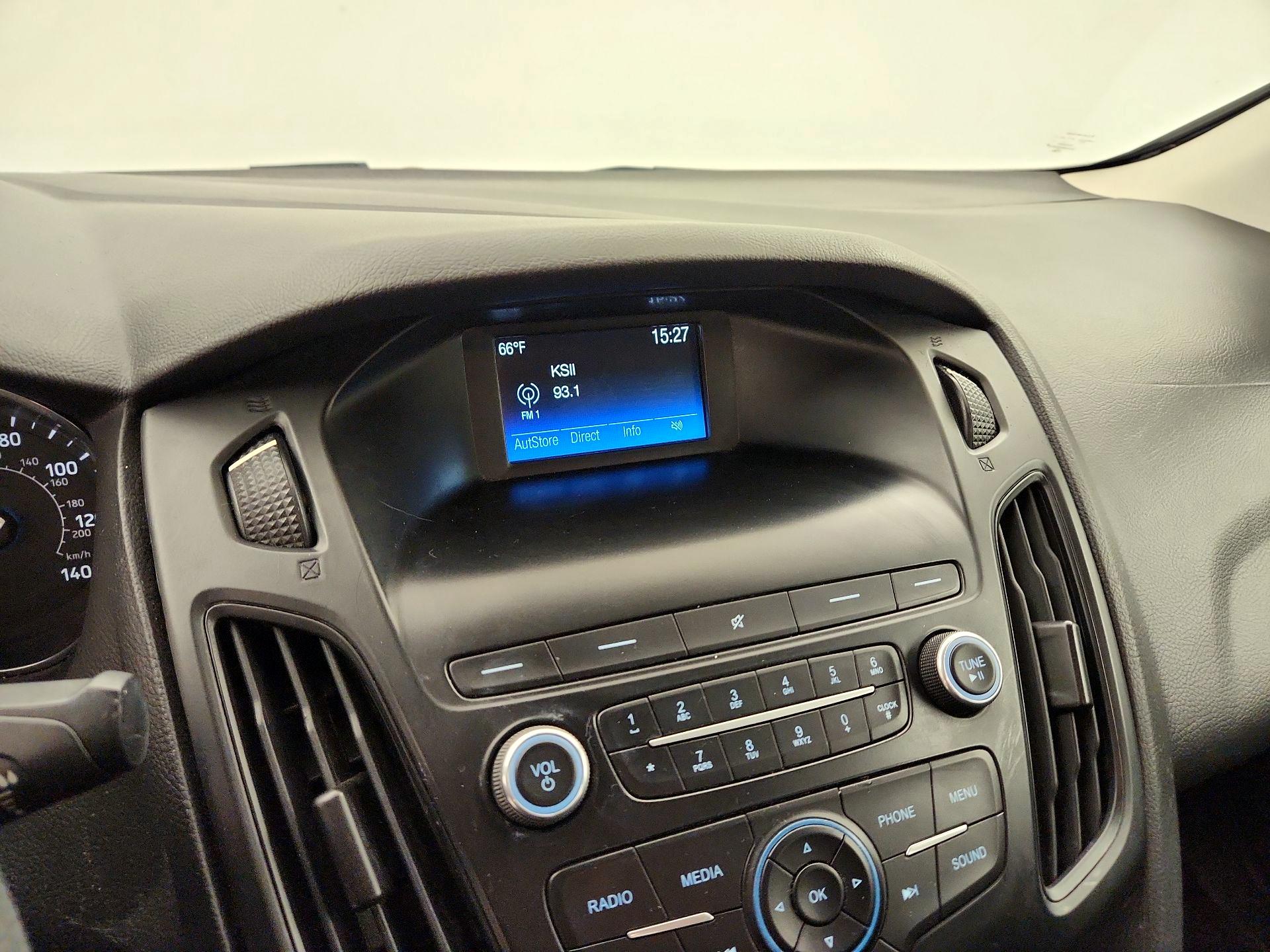 Thumbnail: 2018 Ford Focus - 15