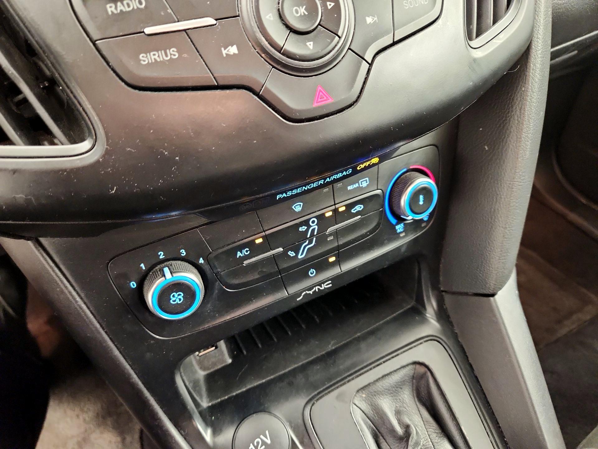 Thumbnail: 2018 Ford Focus - 16