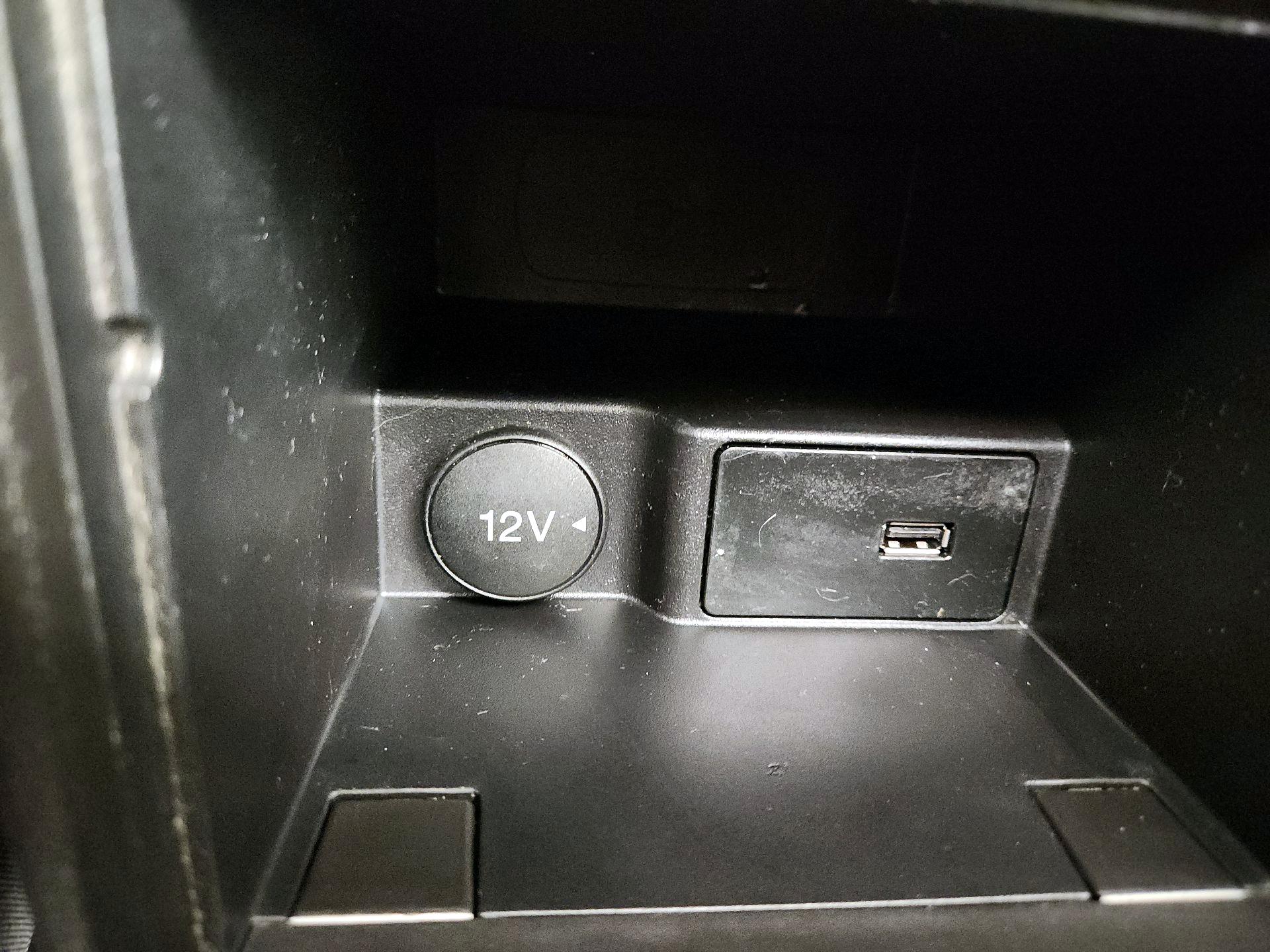 Thumbnail: 2018 Ford Focus - 18