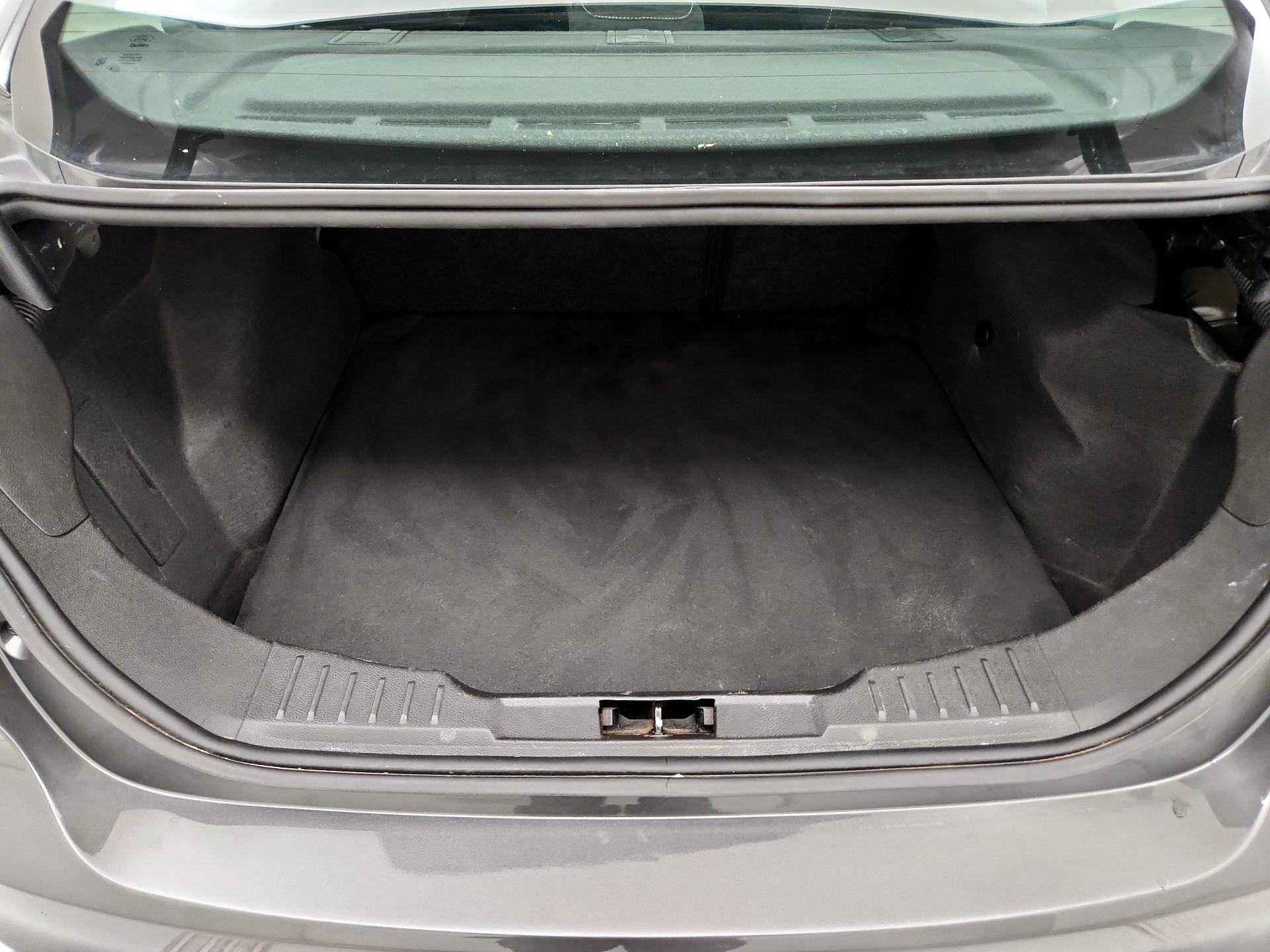 Thumbnail: 2018 Ford Focus - 20