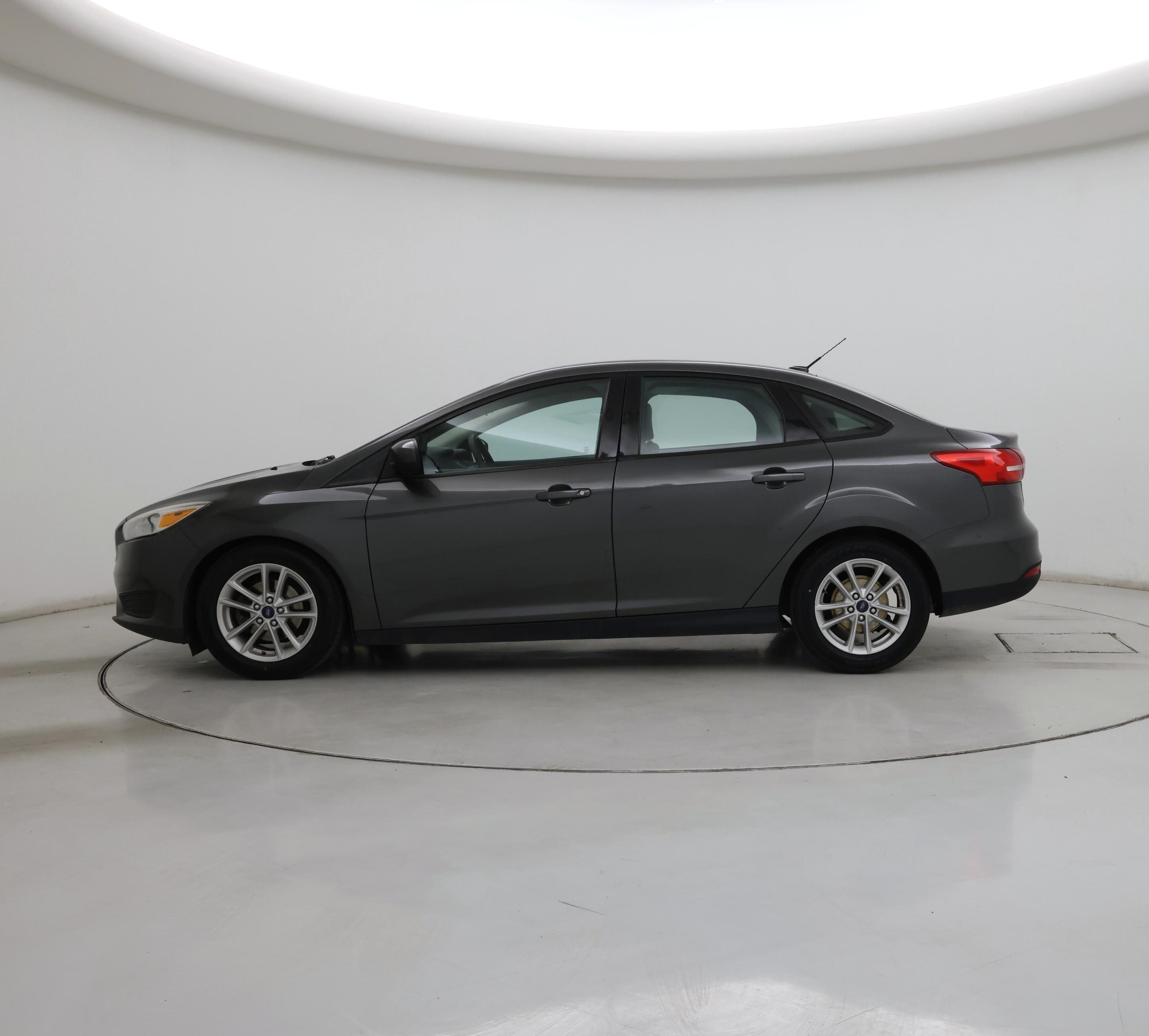 Thumbnail: 2018 Ford Focus - 3