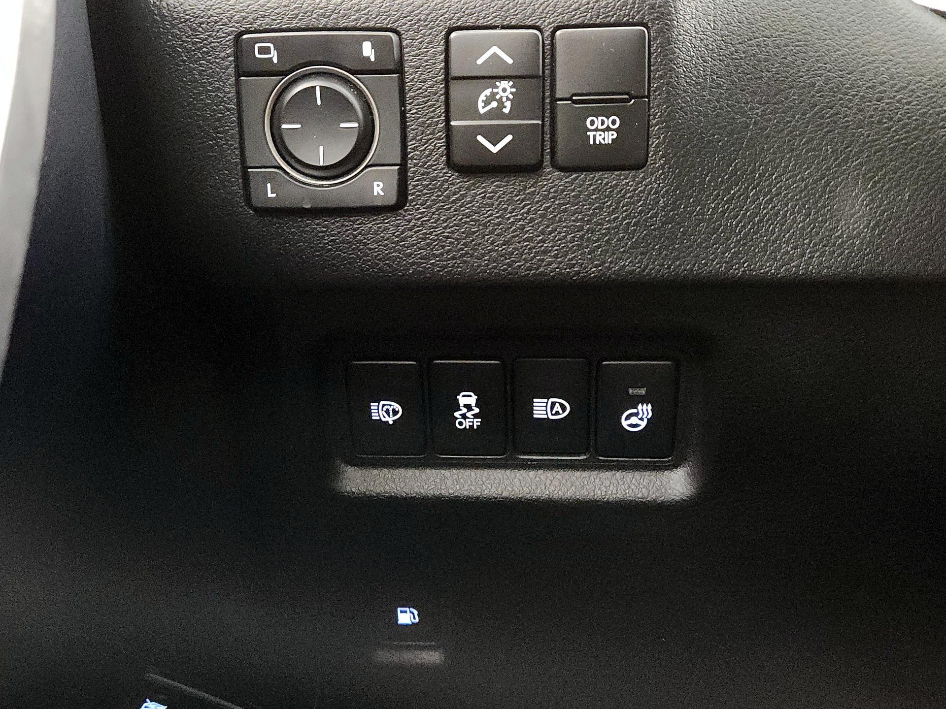 Thumbnail: 2023 Lexus GX - 13