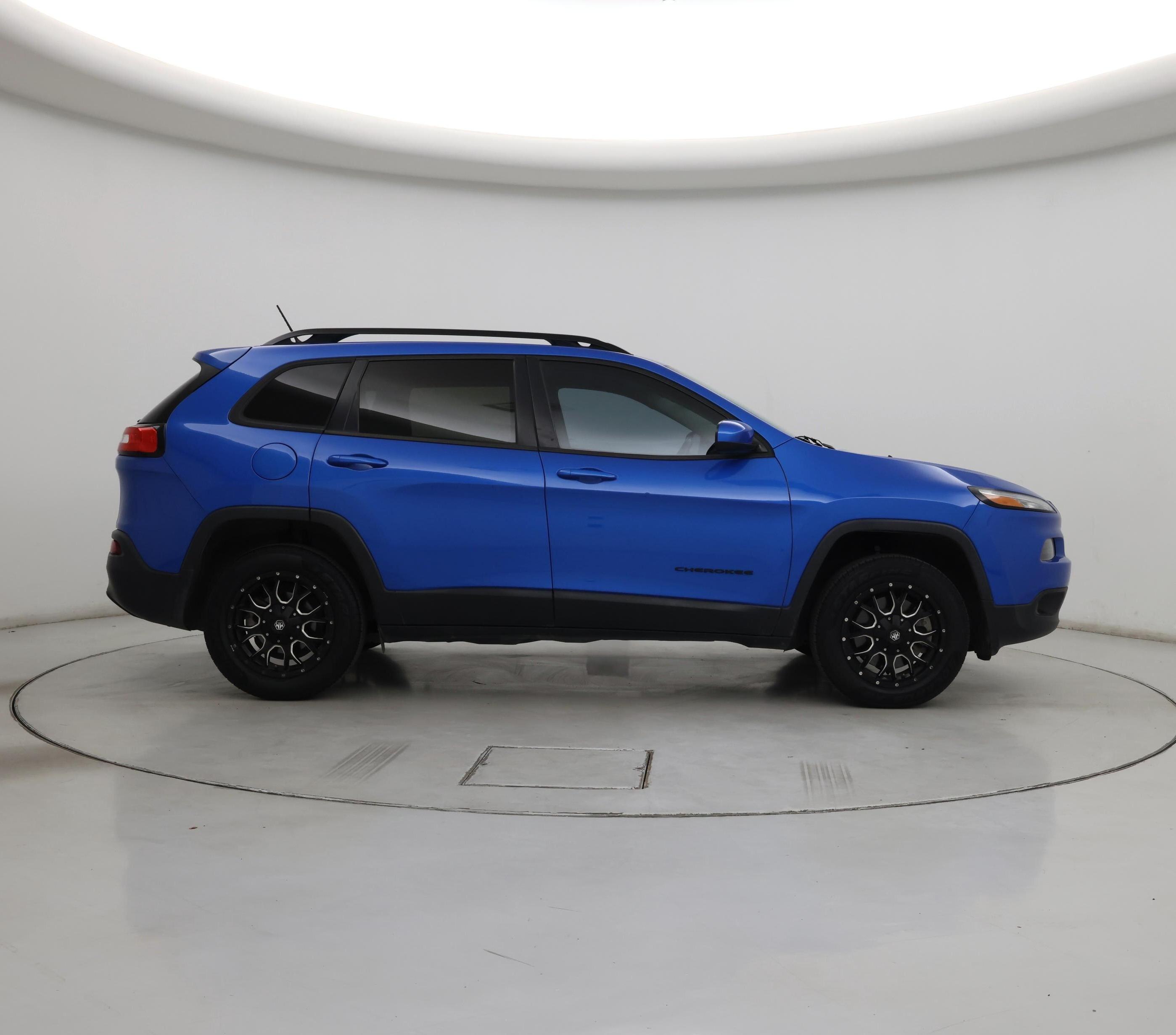 Thumbnail: 2018 Jeep Cherokee - 7