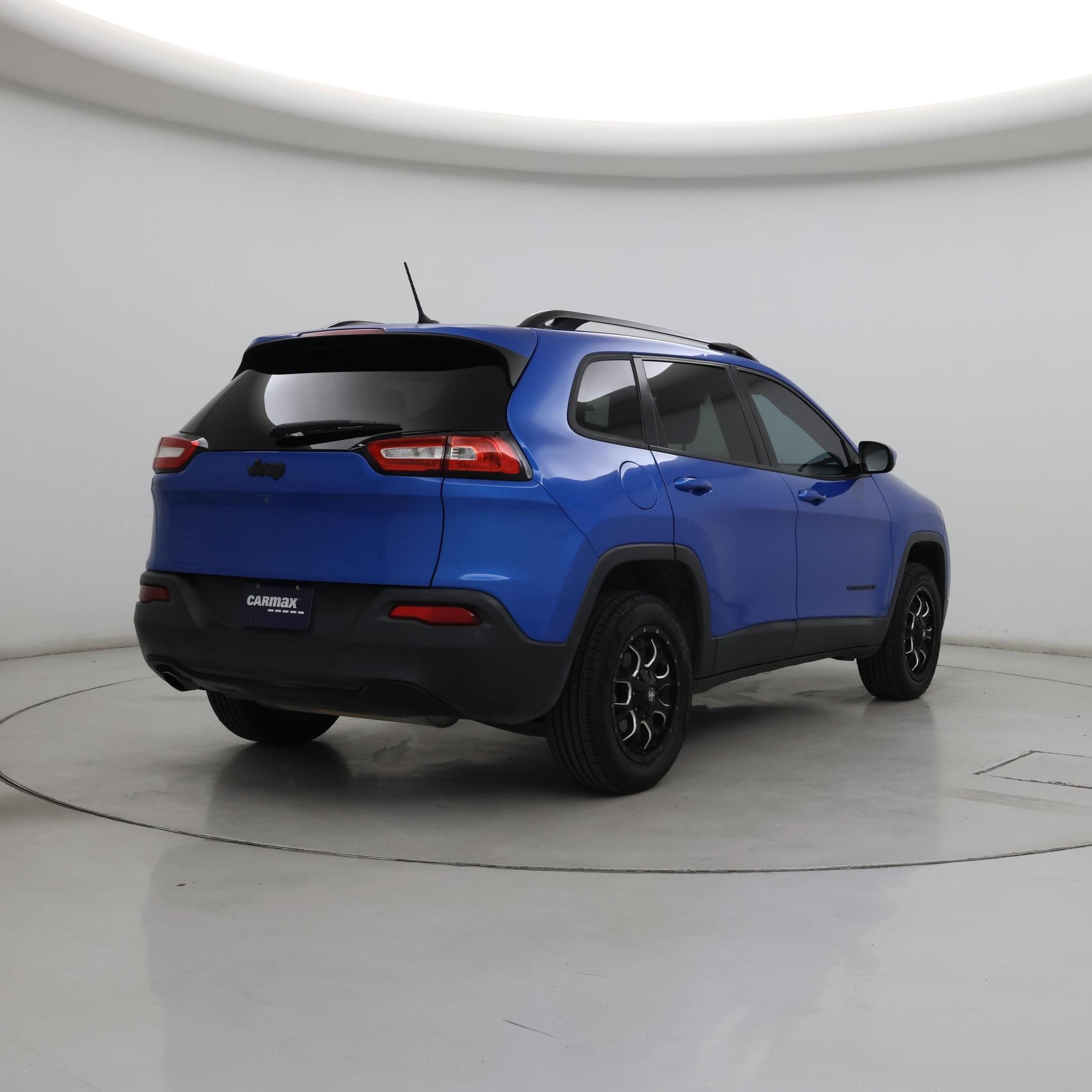 Thumbnail: 2018 Jeep Cherokee - 8