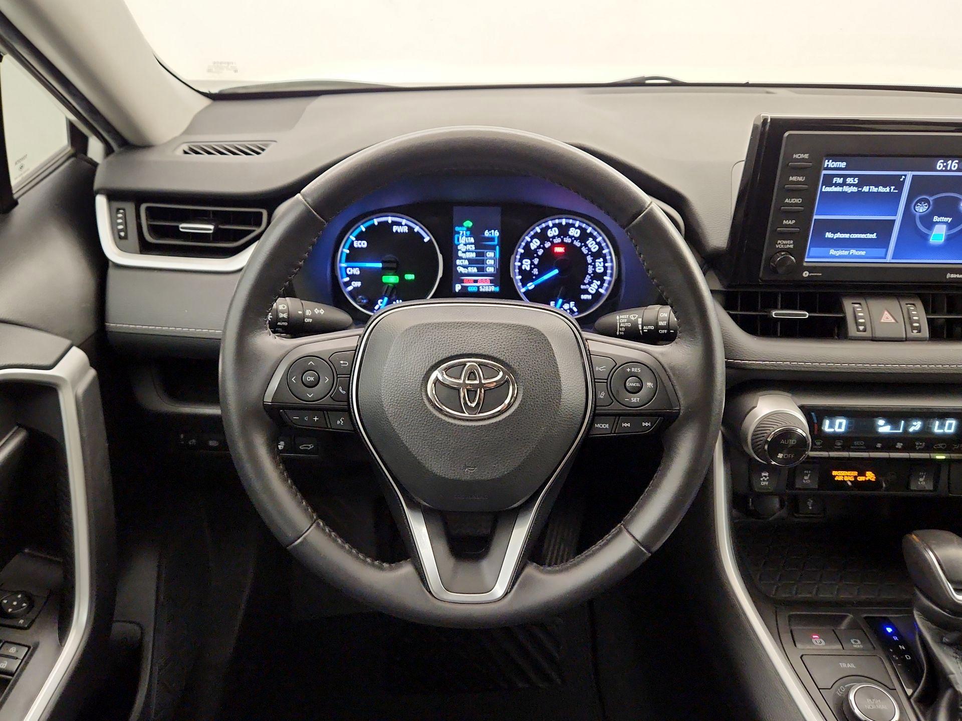 Thumbnail: 2022 Toyota RAV4 - 10